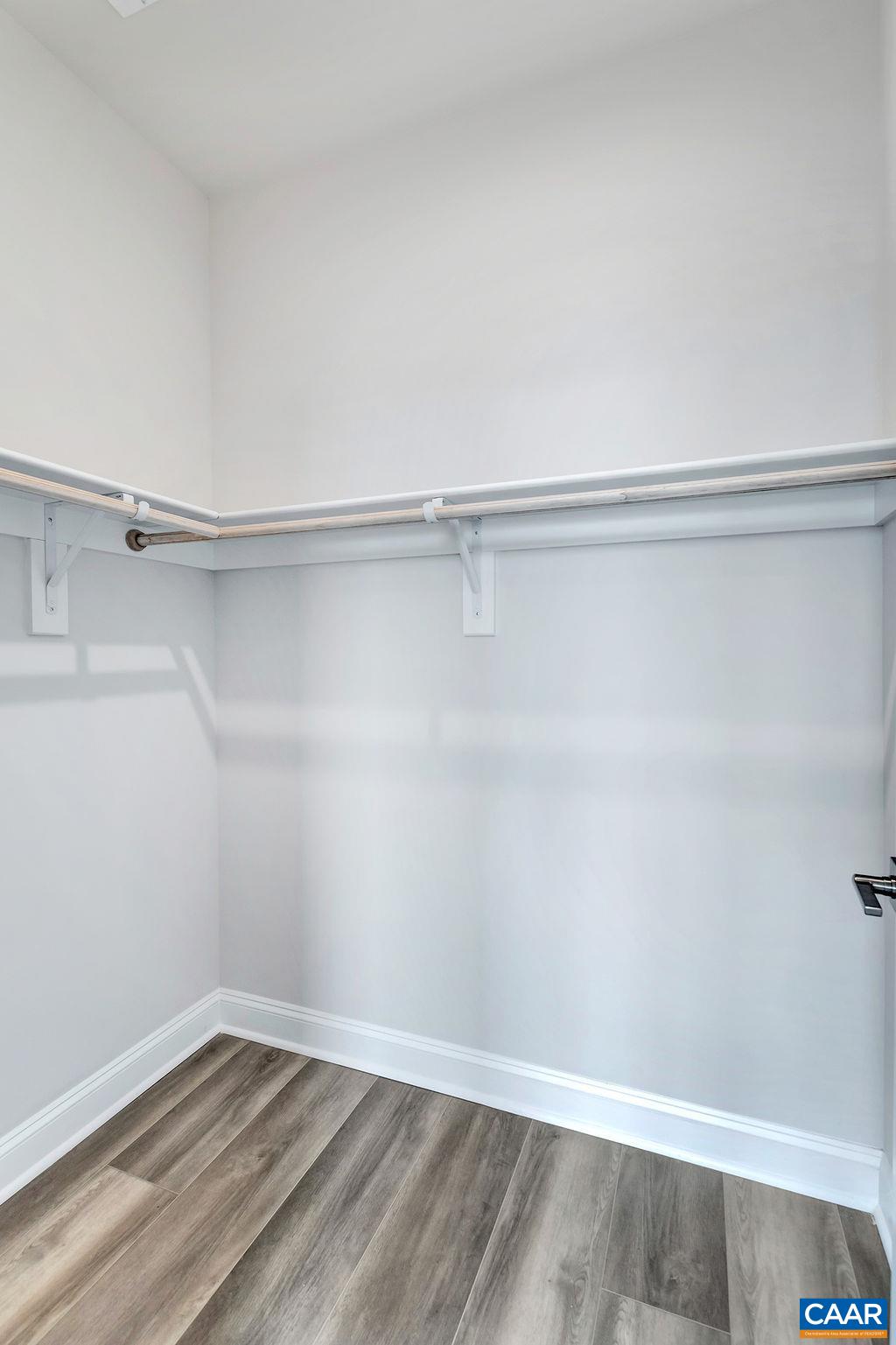 228 RIDGELINE DR