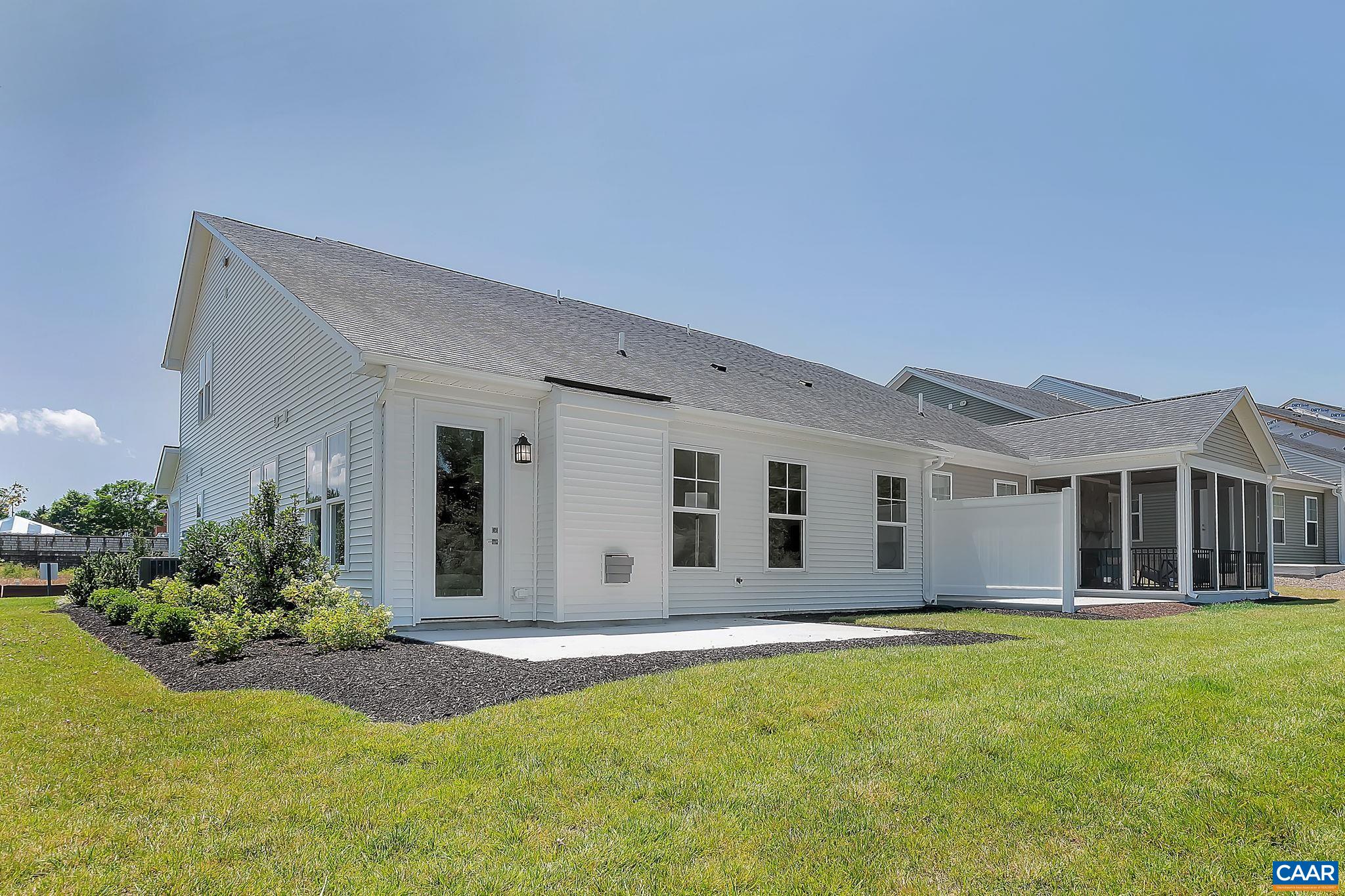 228 RIDGELINE DR