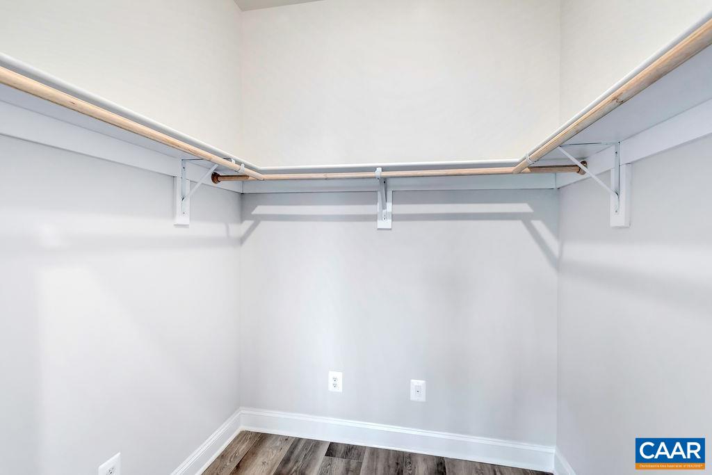 228 RIDGELINE DR