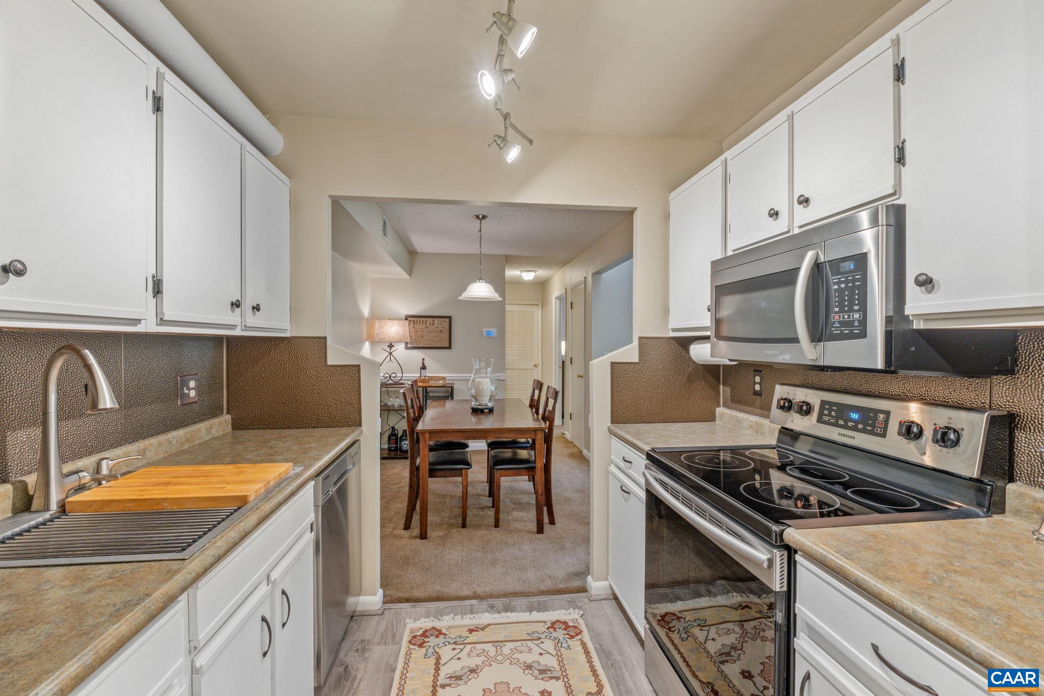 140 GREEN TURTLE LN Unit: 10