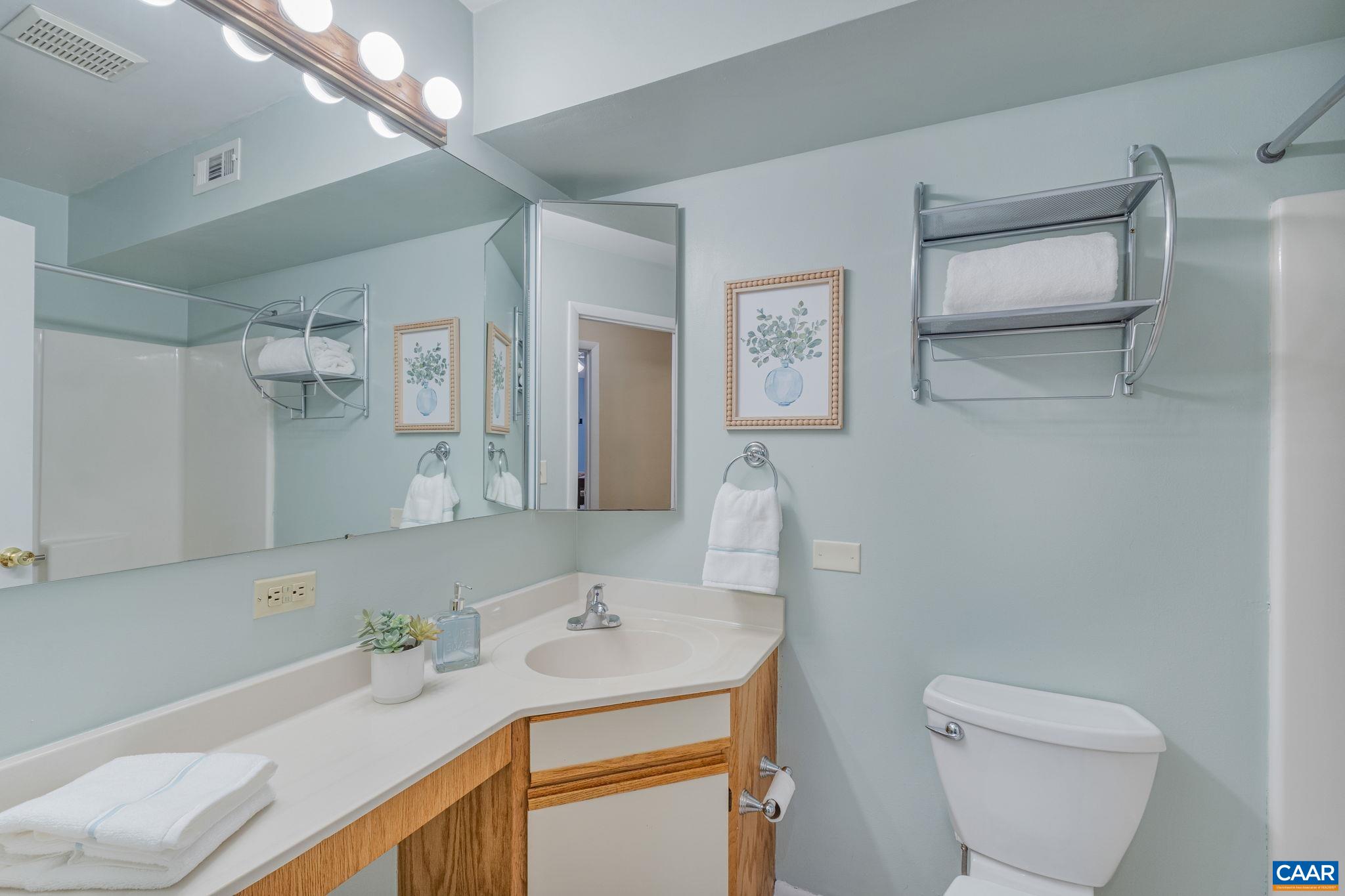 140 GREEN TURTLE LN Unit: 10