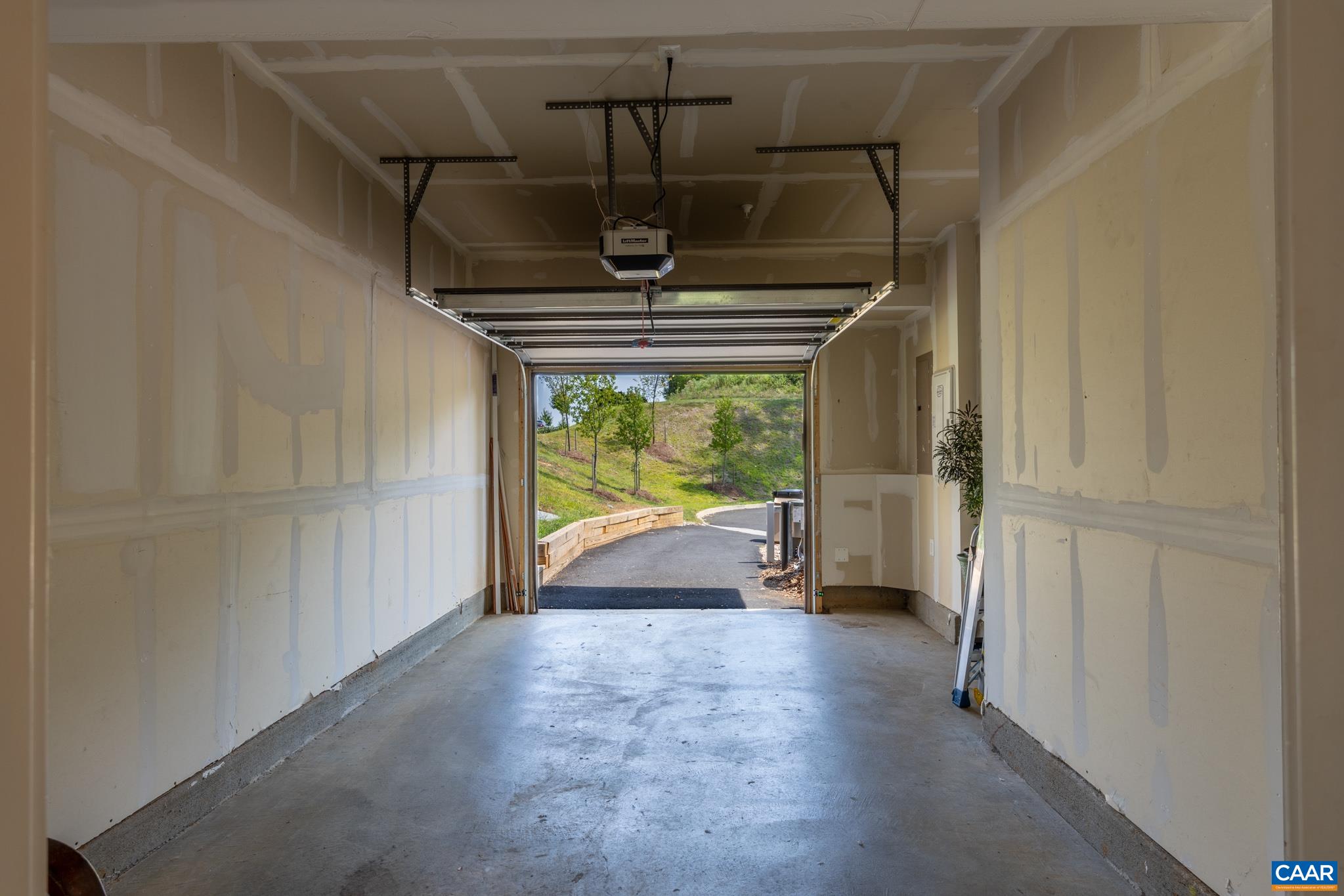 602 NOUSH CT Unit: A