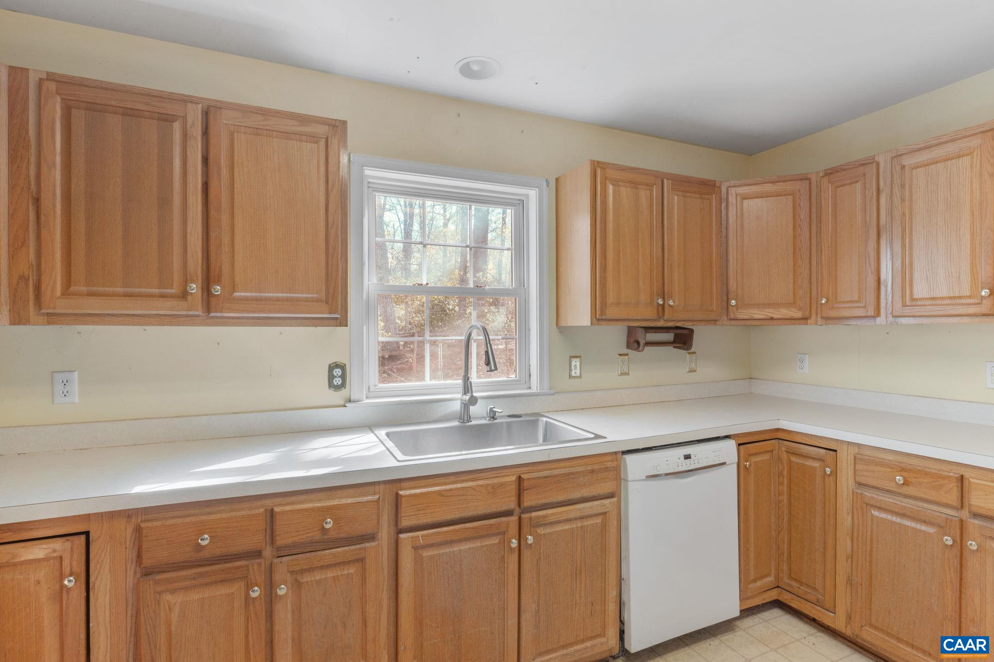 1665 MILLER SCHOOL RD