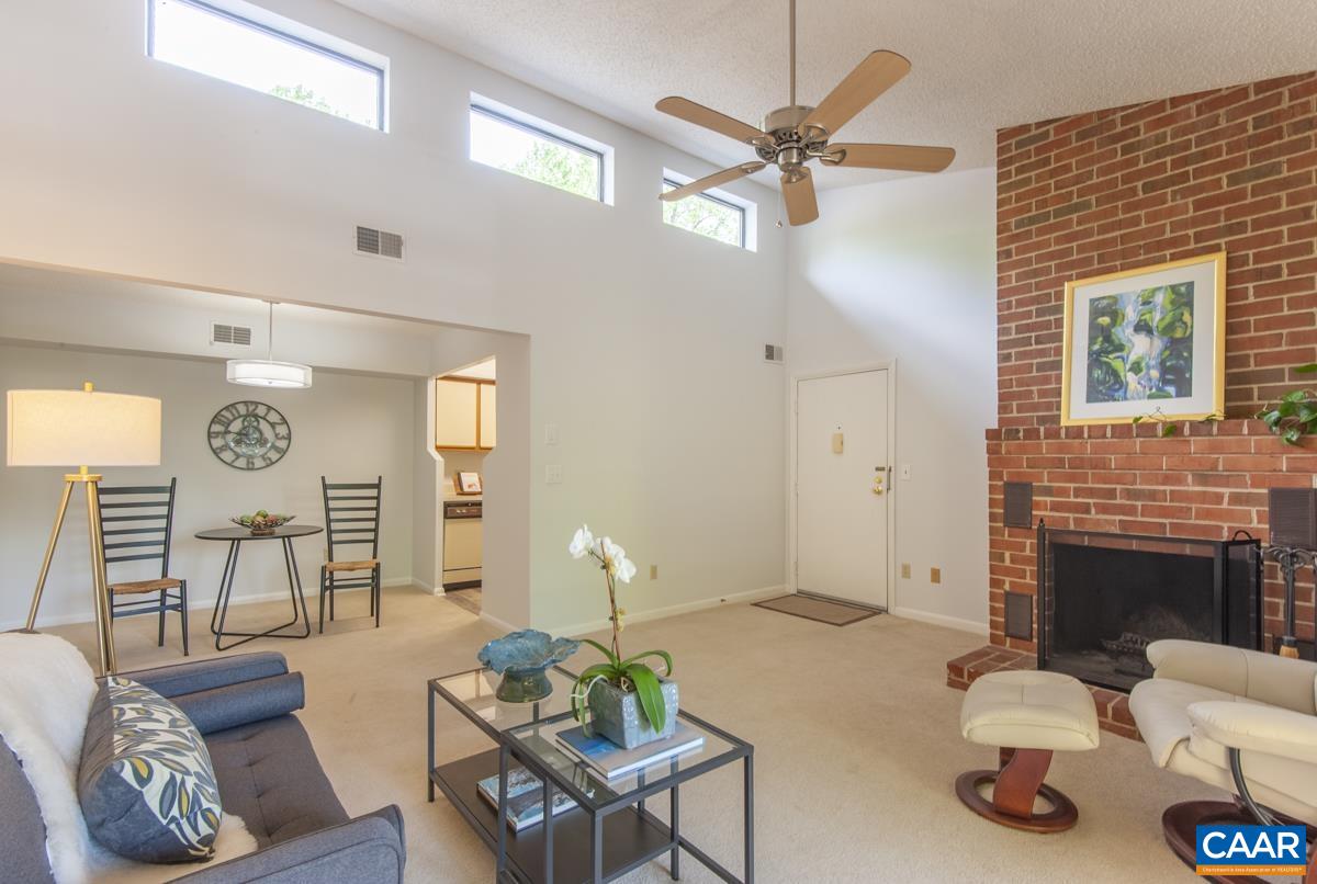 117 TURTLE CREEK RD Unit: 9