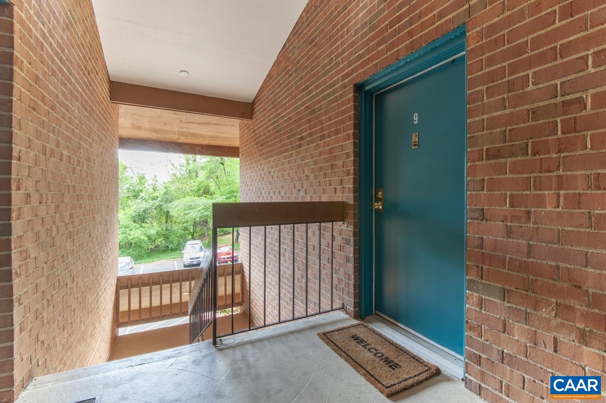 117 TURTLE CREEK RD Unit: 9