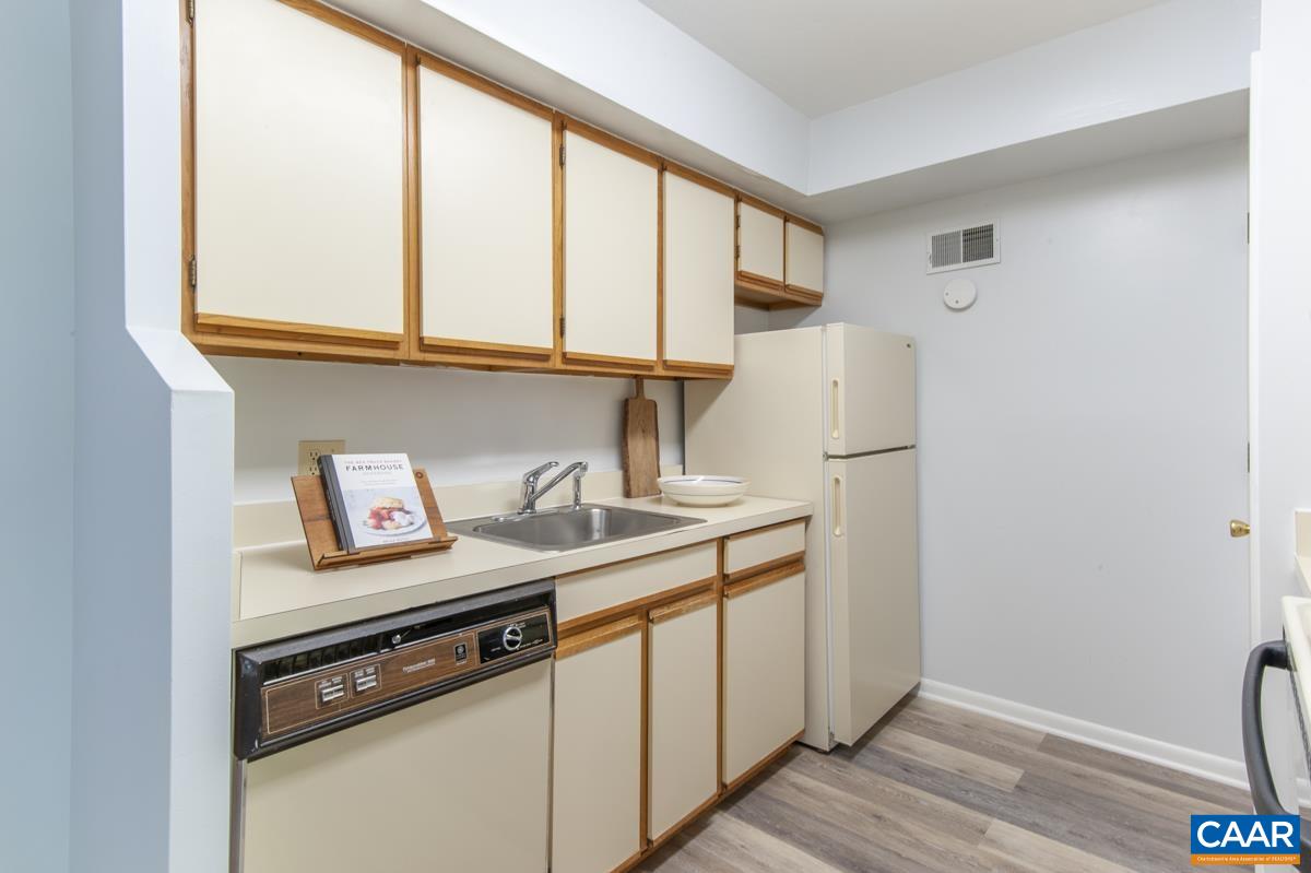 117 TURTLE CREEK RD Unit: 9