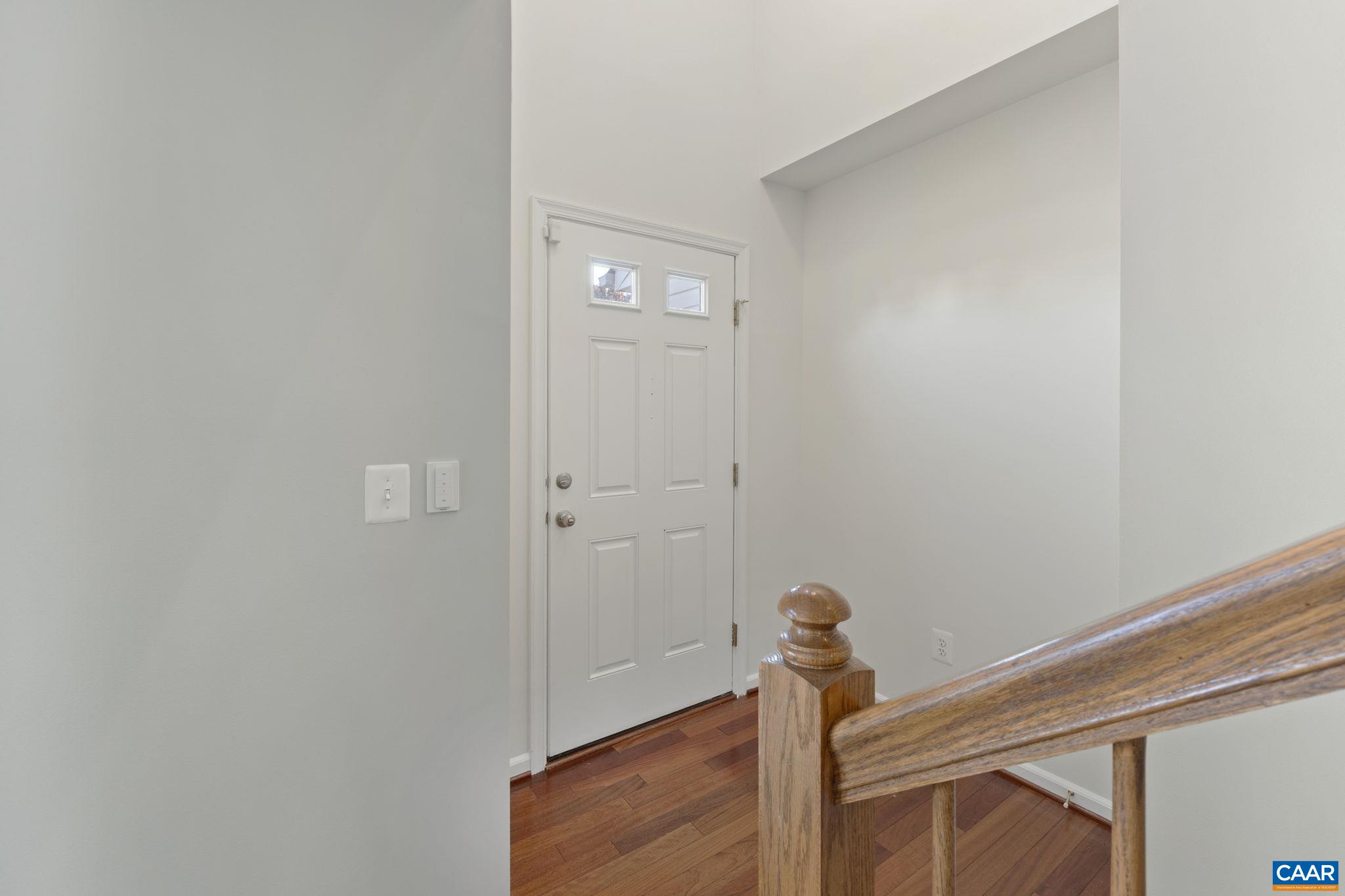 10137 SPRING DR