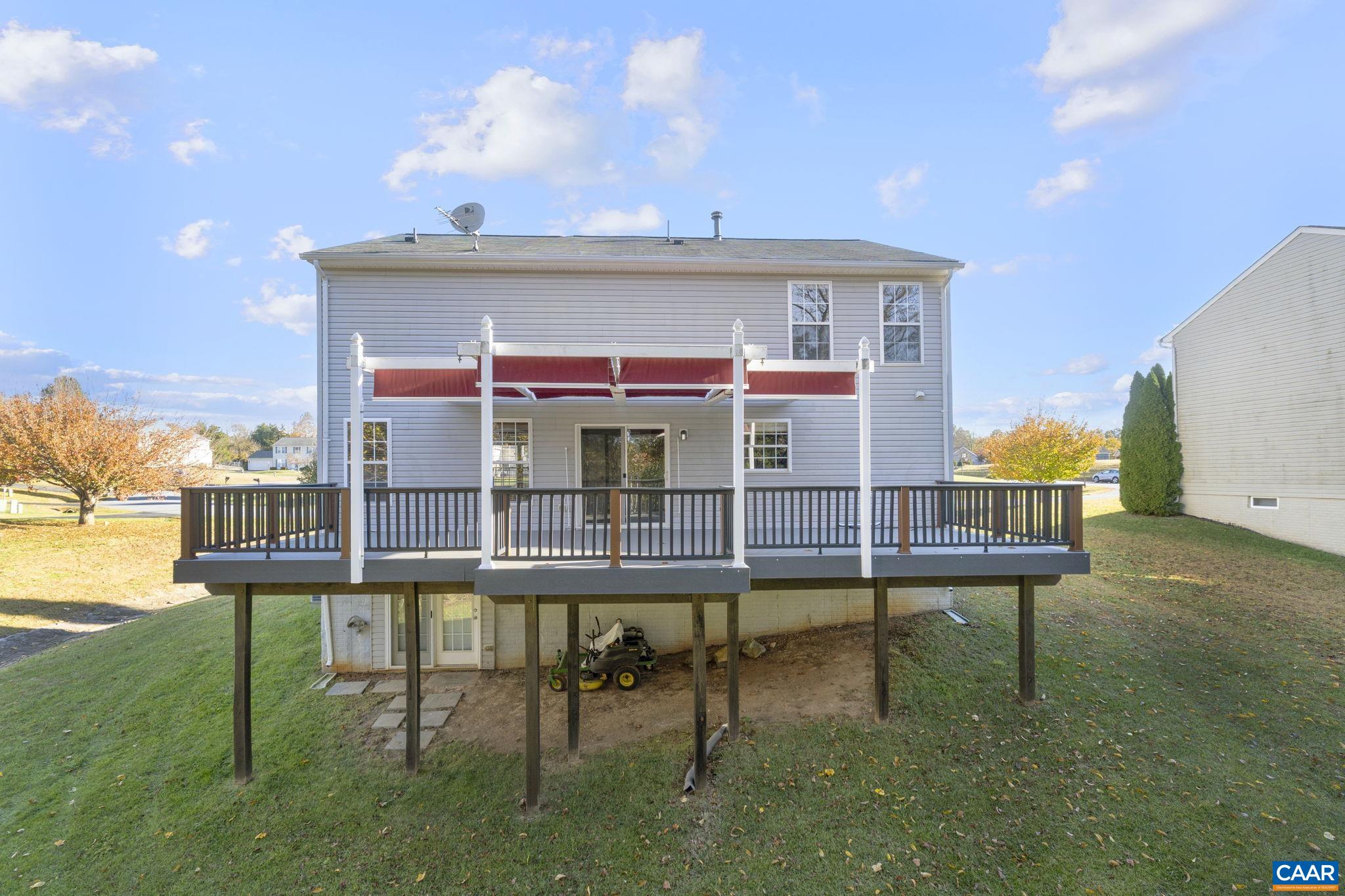 10137 SPRING DR
