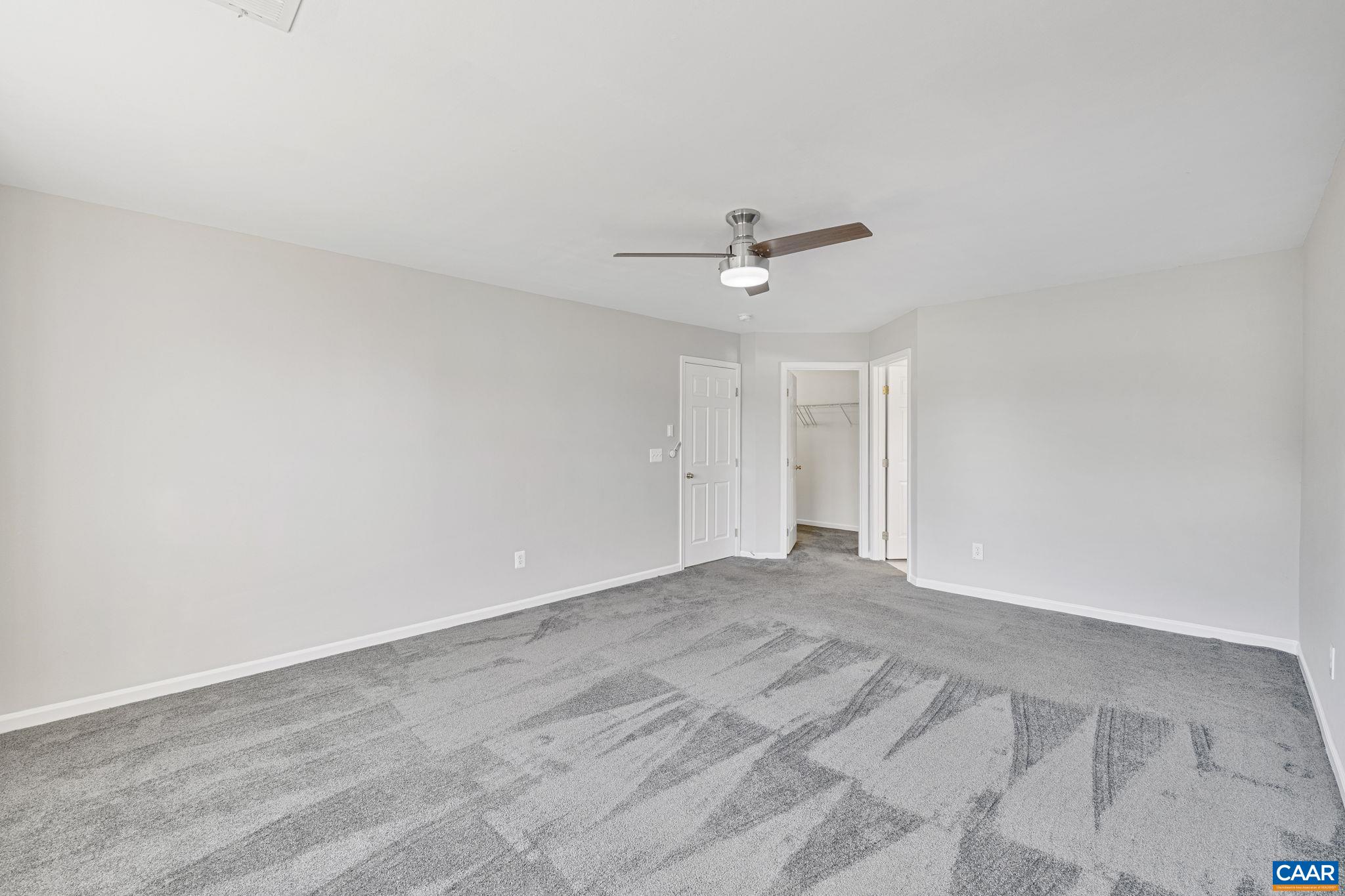 10137 SPRING DR