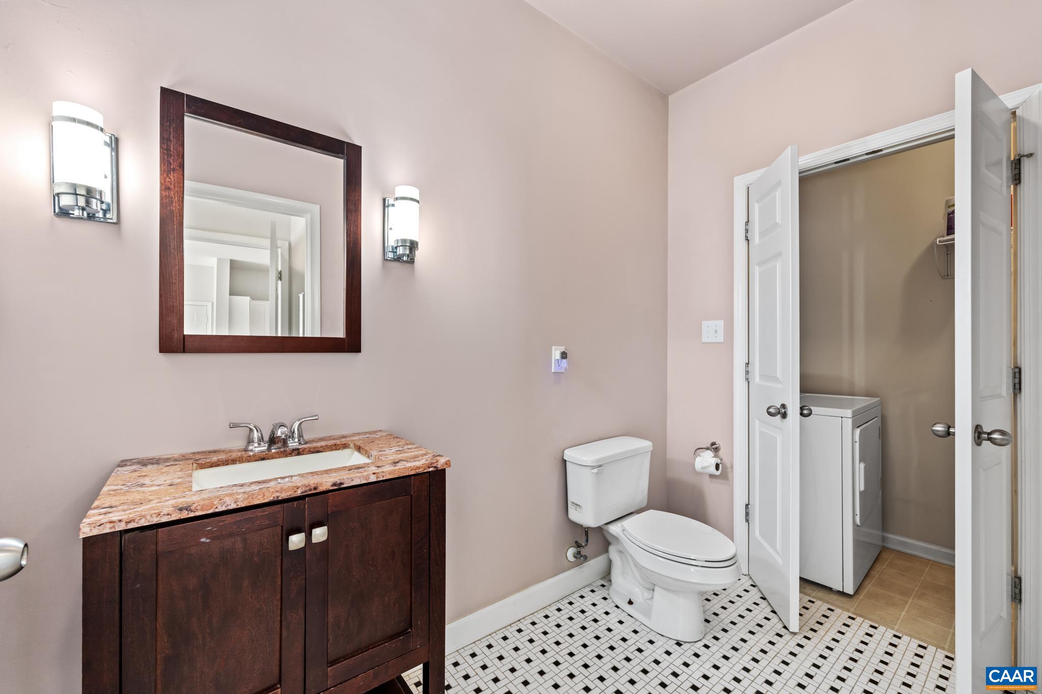 290 RIVERBEND DR Unit: 2D