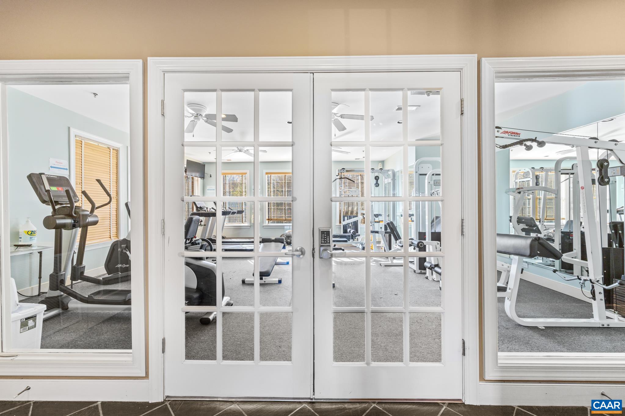 290 RIVERBEND DR Unit: 2D