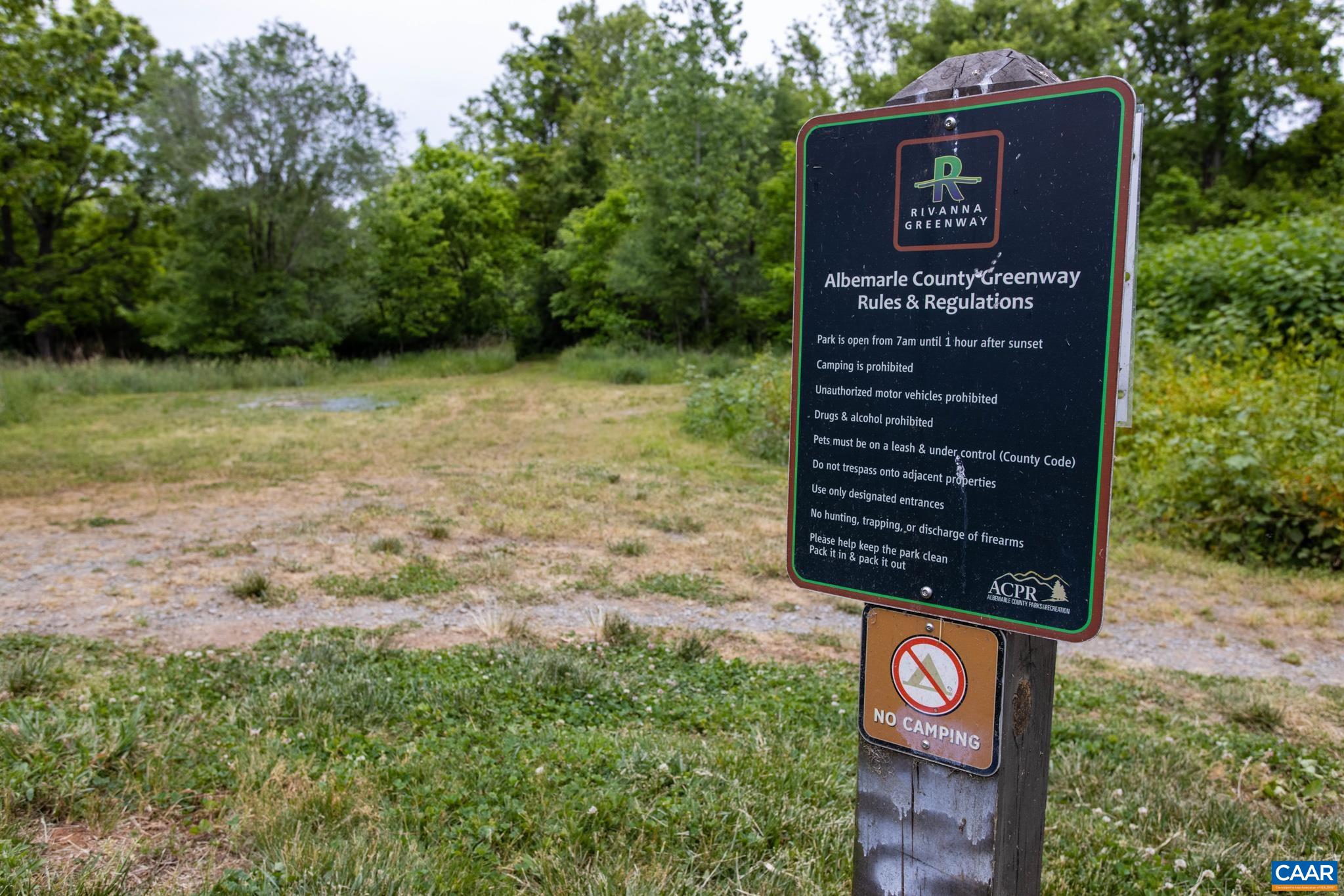 290 RIVERBEND DR Unit: 2D