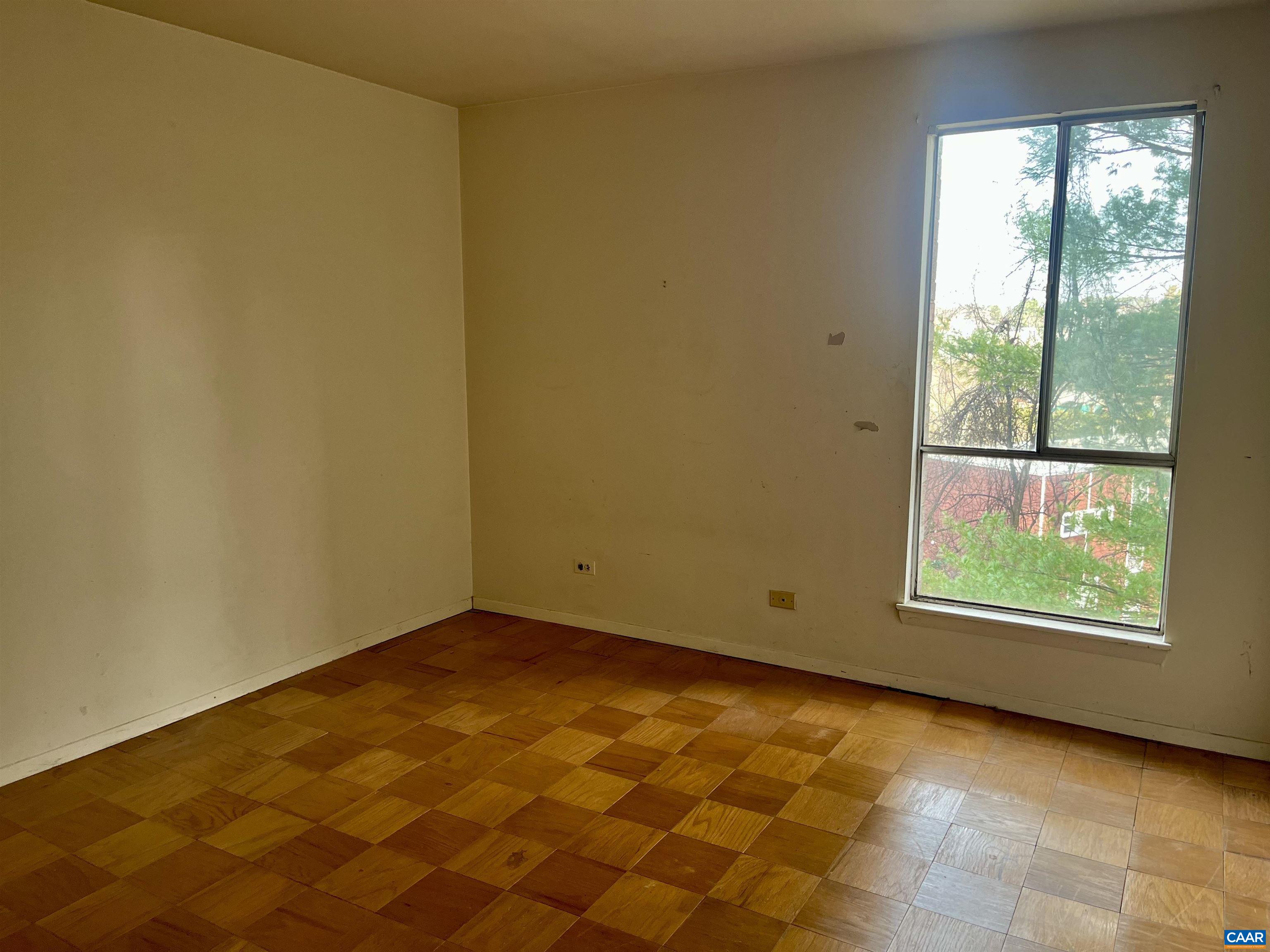 511 N FIRST ST Unit: 201