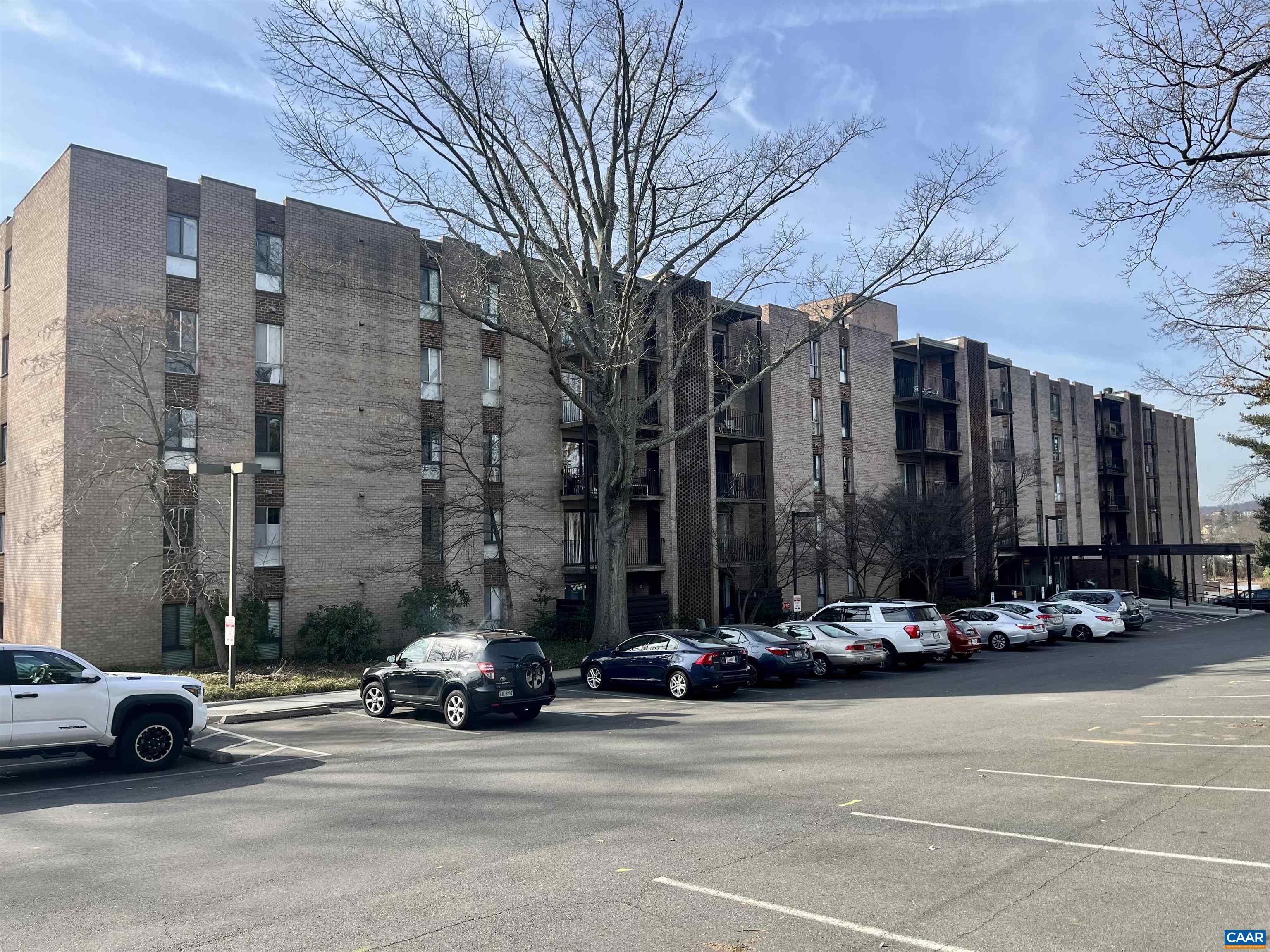 511 N FIRST ST Unit: 201