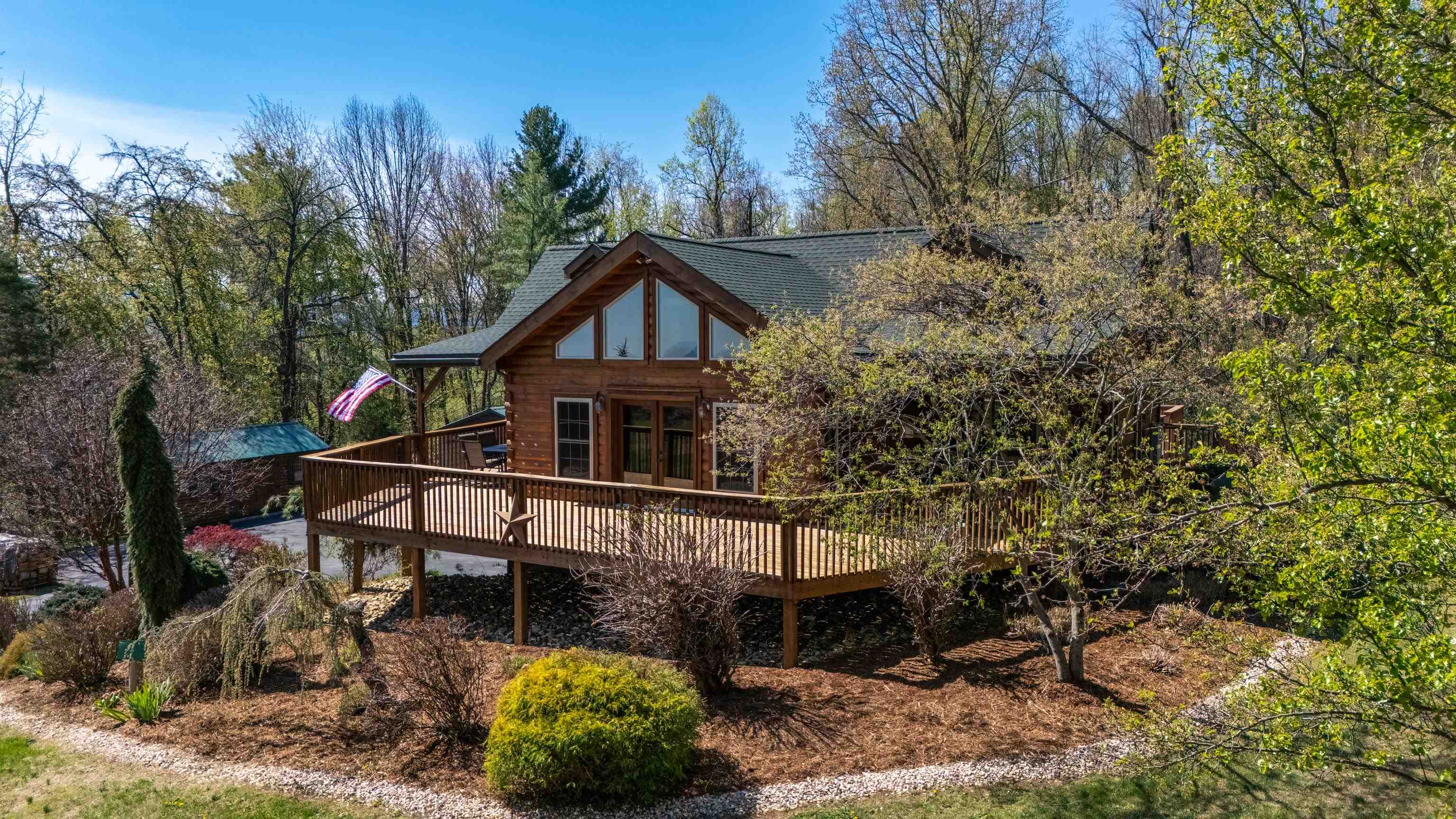 115 SPRING CROSSING LN