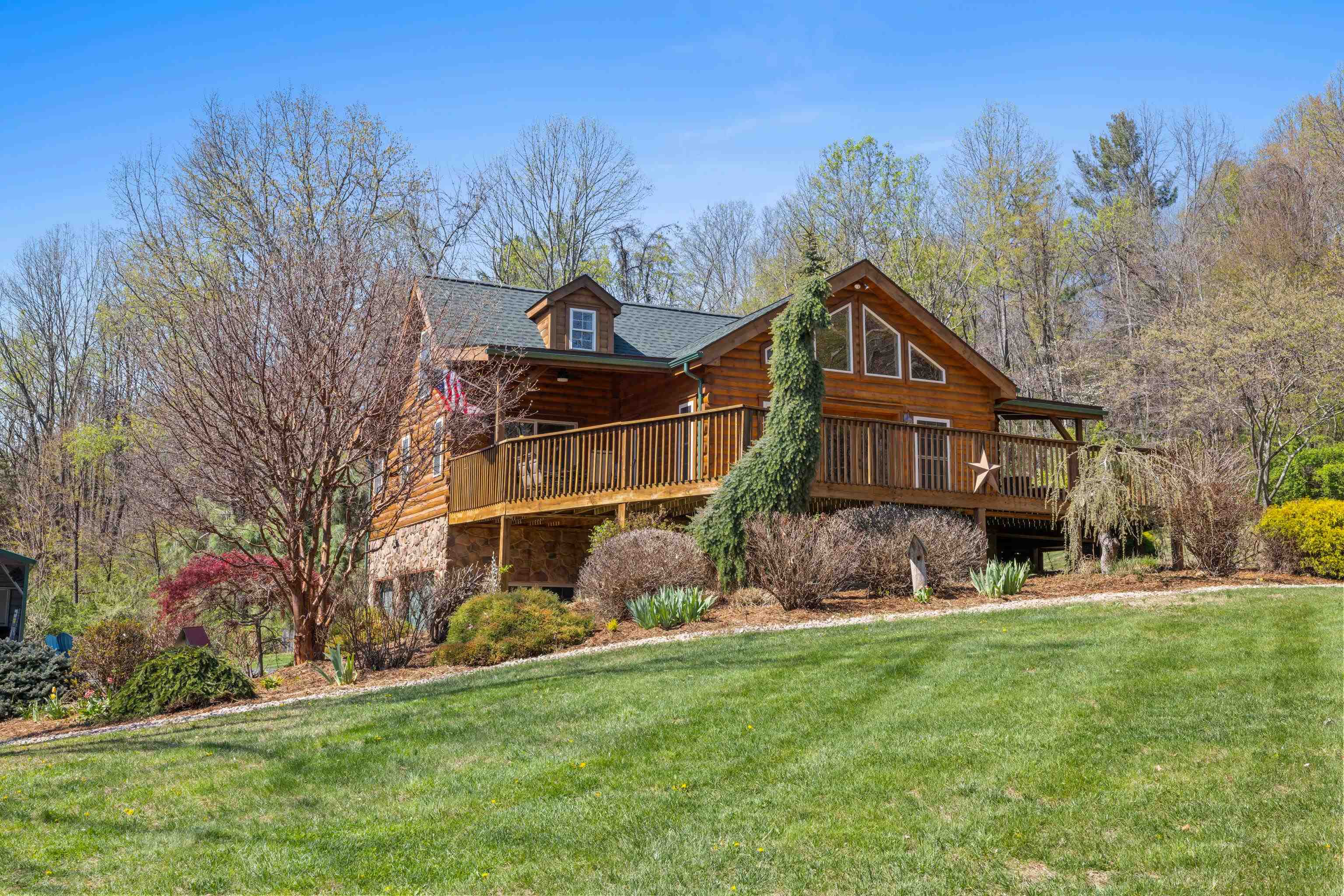 115 SPRING CROSSING LN