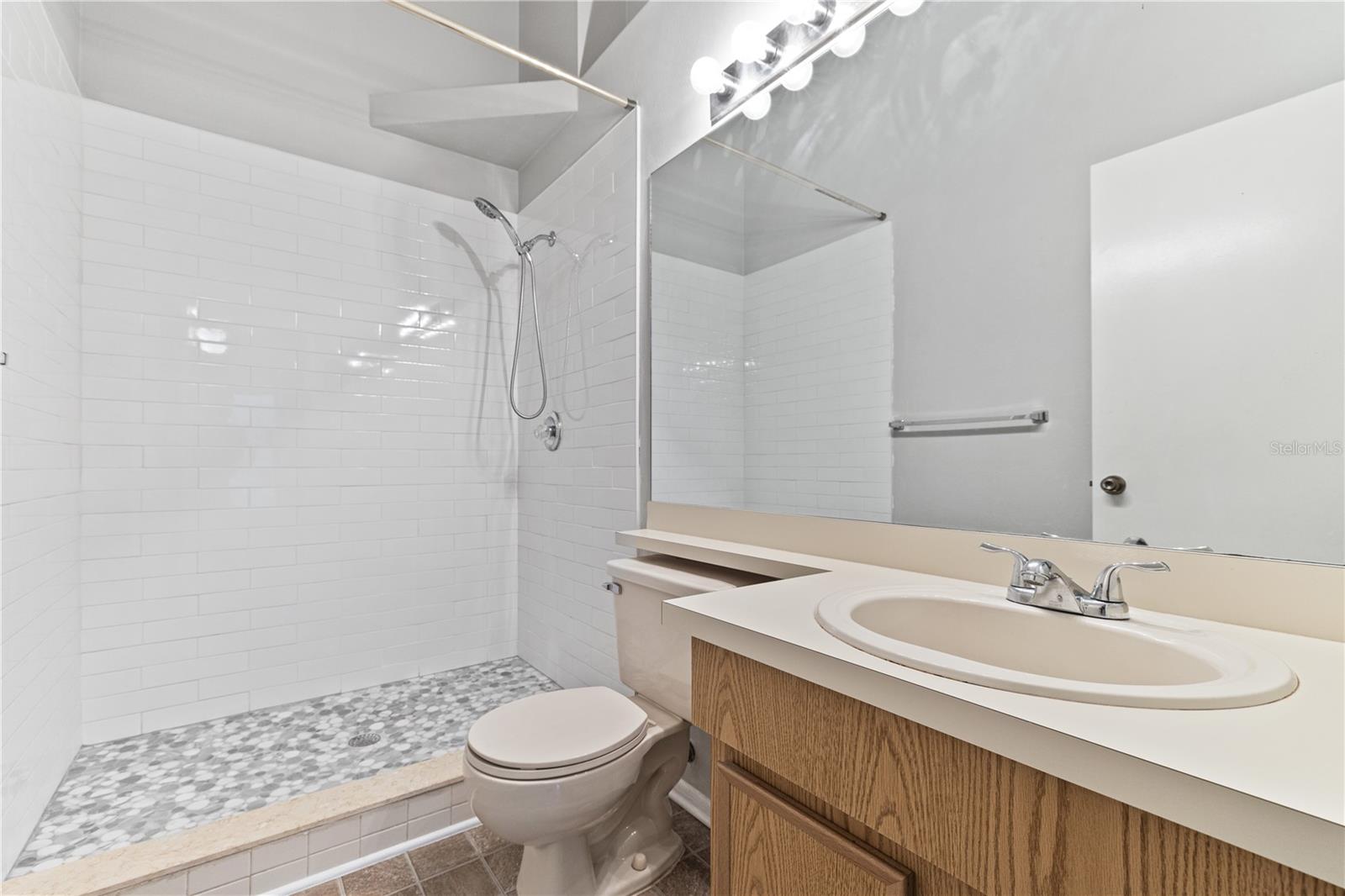 14727 NORWOOD OAKS DR #204