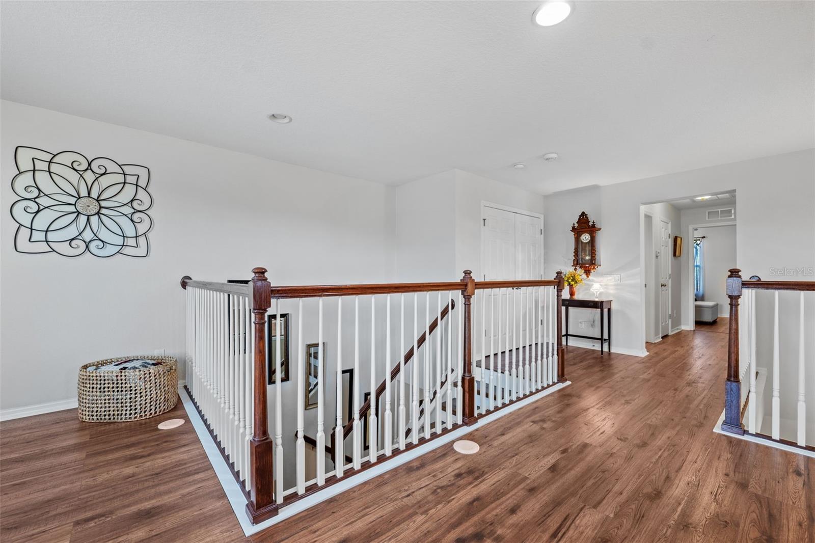 21632 PEARL CRESCENT CT