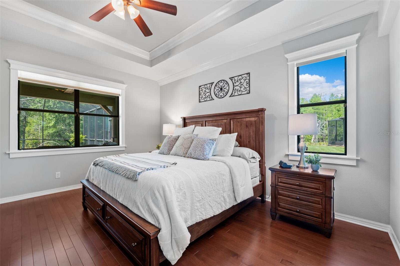 21632 PEARL CRESCENT CT