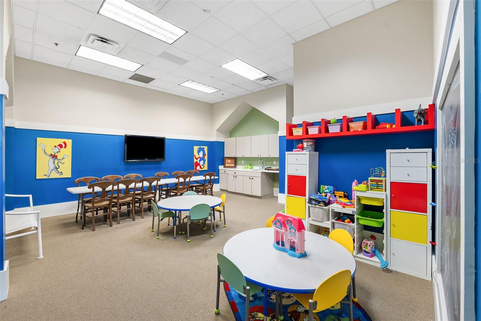 21632 PEARL CRESCENT CT