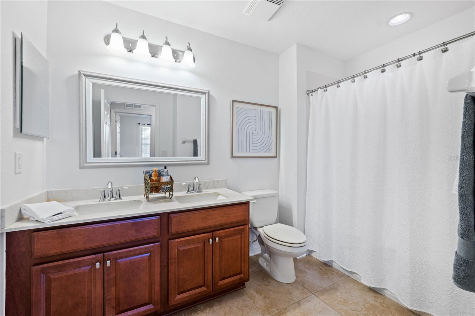 21632 PEARL CRESCENT CT