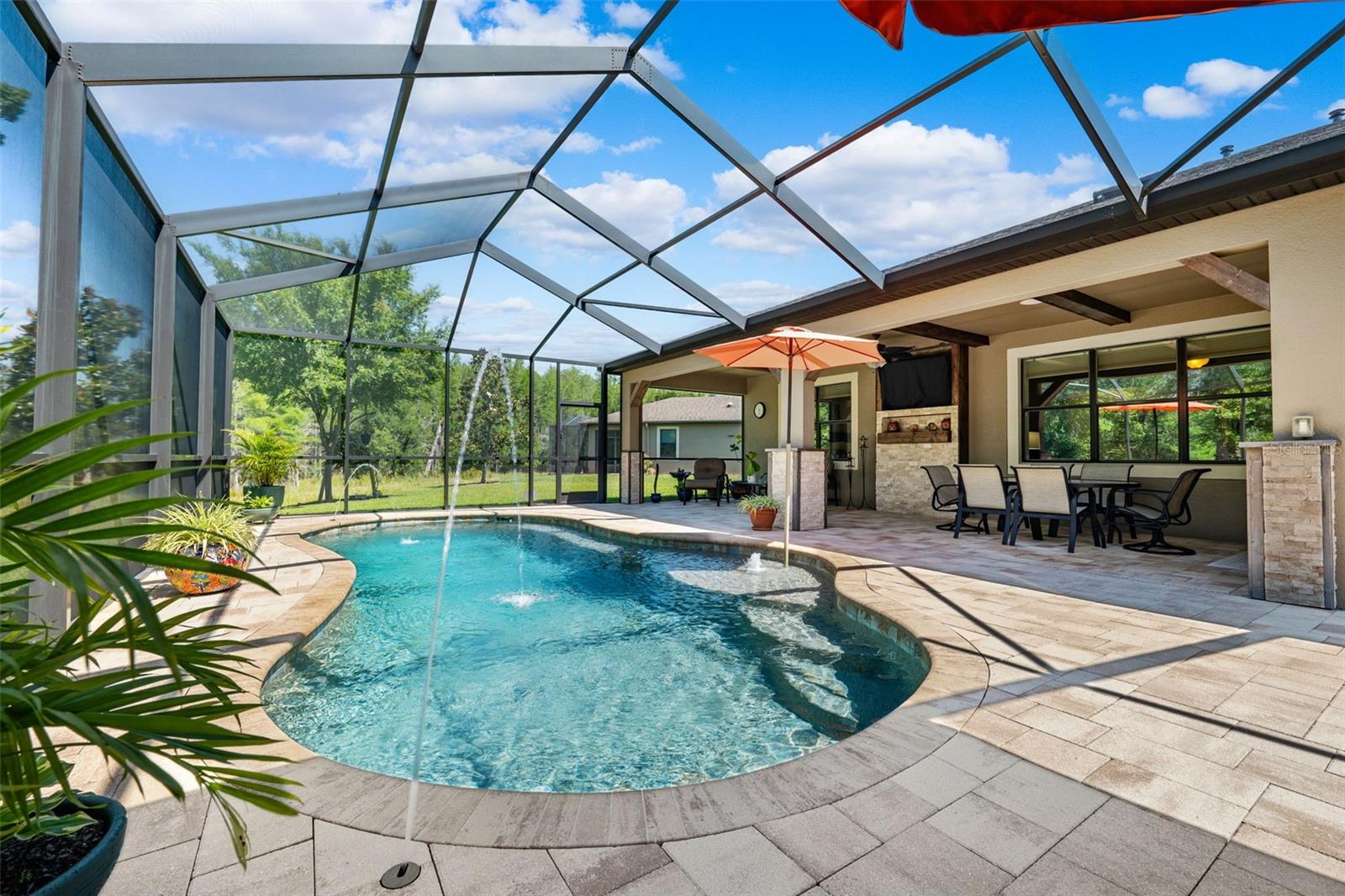 21632 PEARL CRESCENT CT