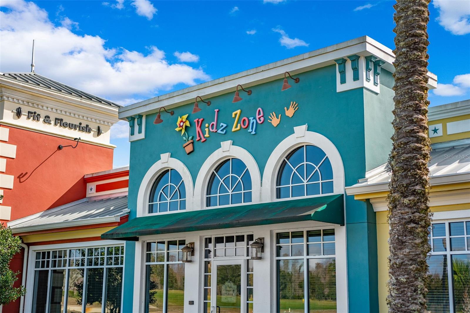 21632 PEARL CRESCENT CT