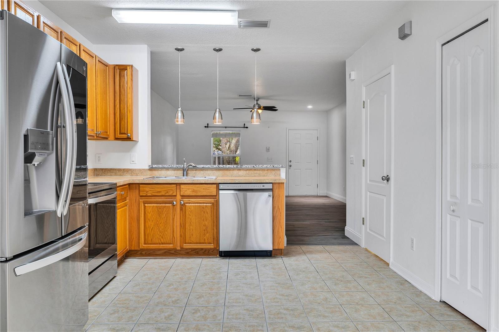 15838 FISHHAWK FALLS DR