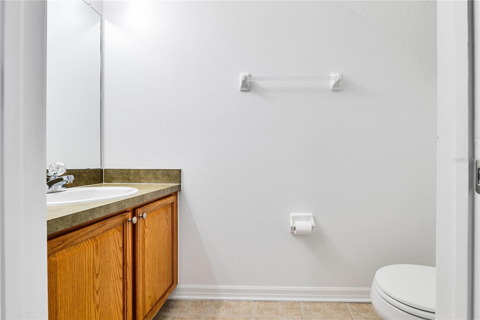 15838 FISHHAWK FALLS DR