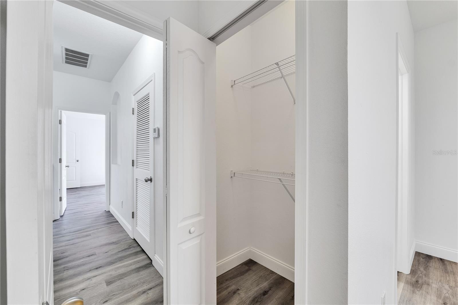 15838 FISHHAWK FALLS DR