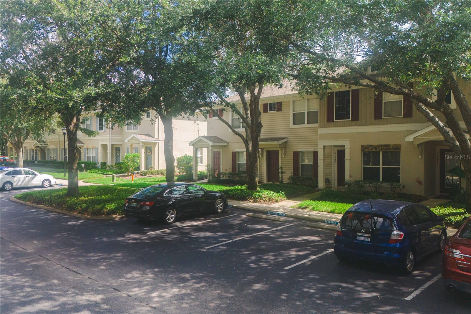 15838 FISHHAWK FALLS DR