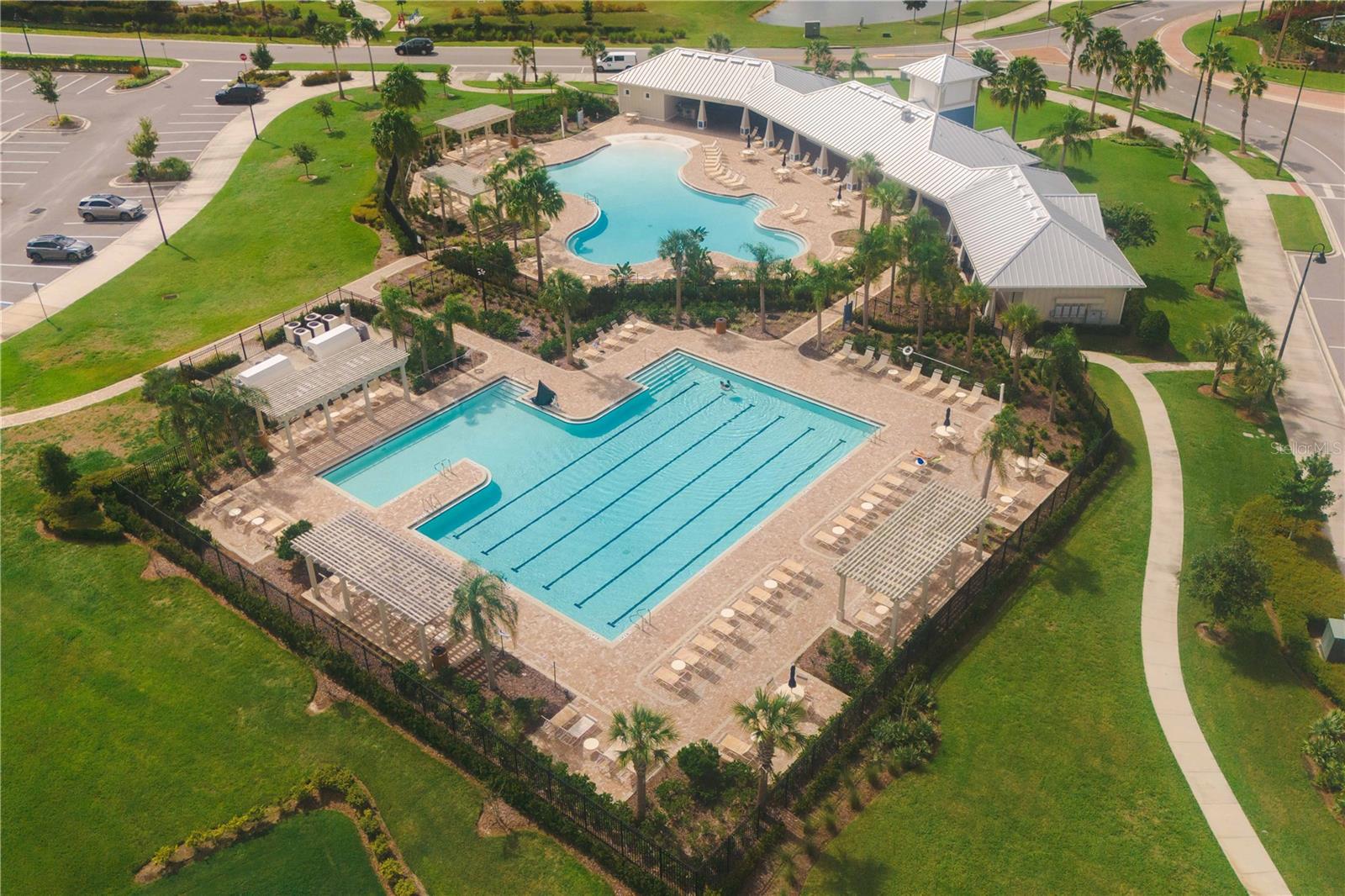 2669 SUNCOAST BLEND DR