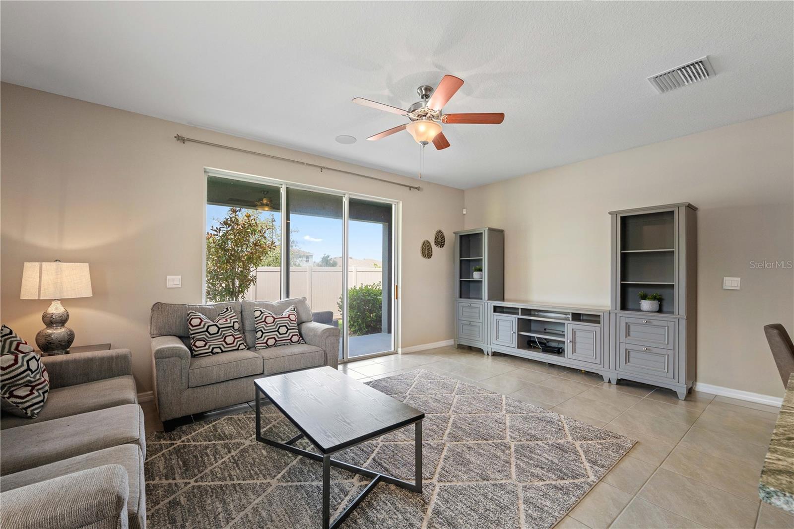 2669 SUNCOAST BLEND DR