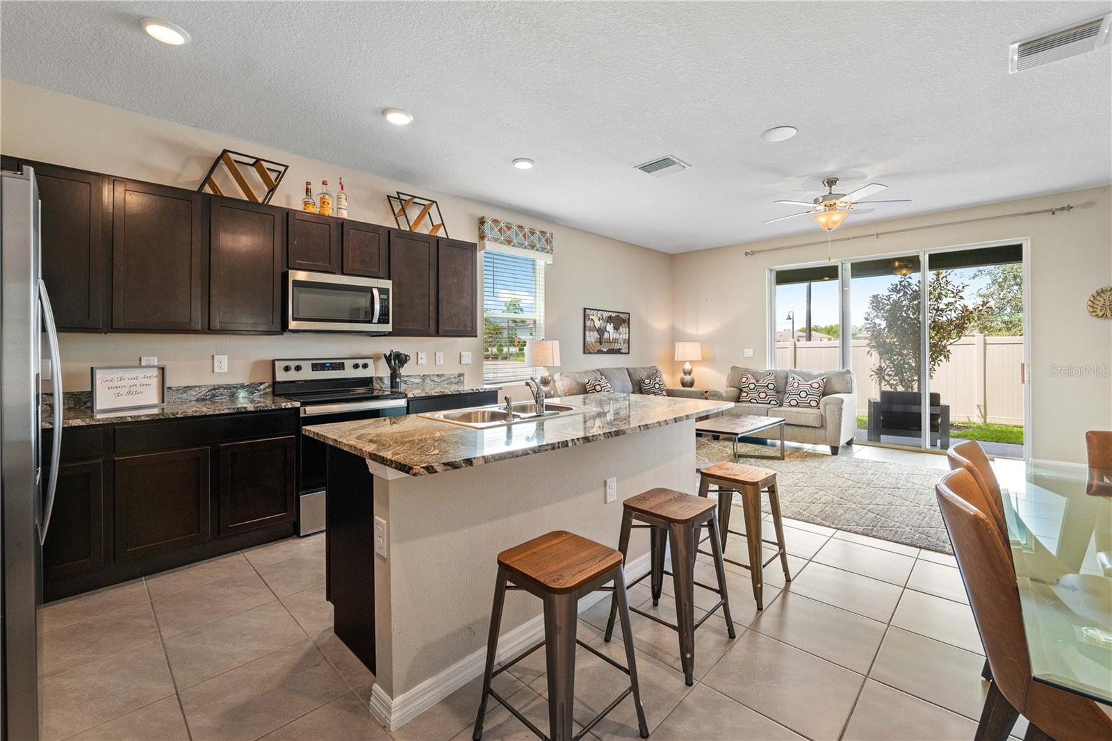 2669 SUNCOAST BLEND DR