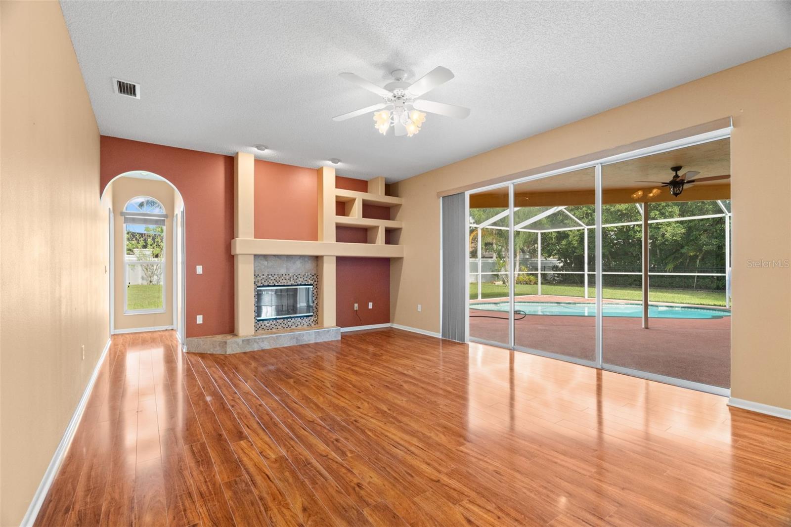 1878 EAGLE TRACE BLVD