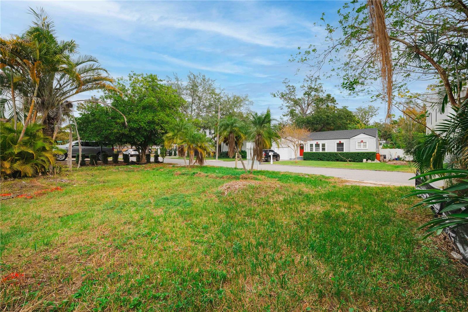 4615 S WOODLYNNE AVE