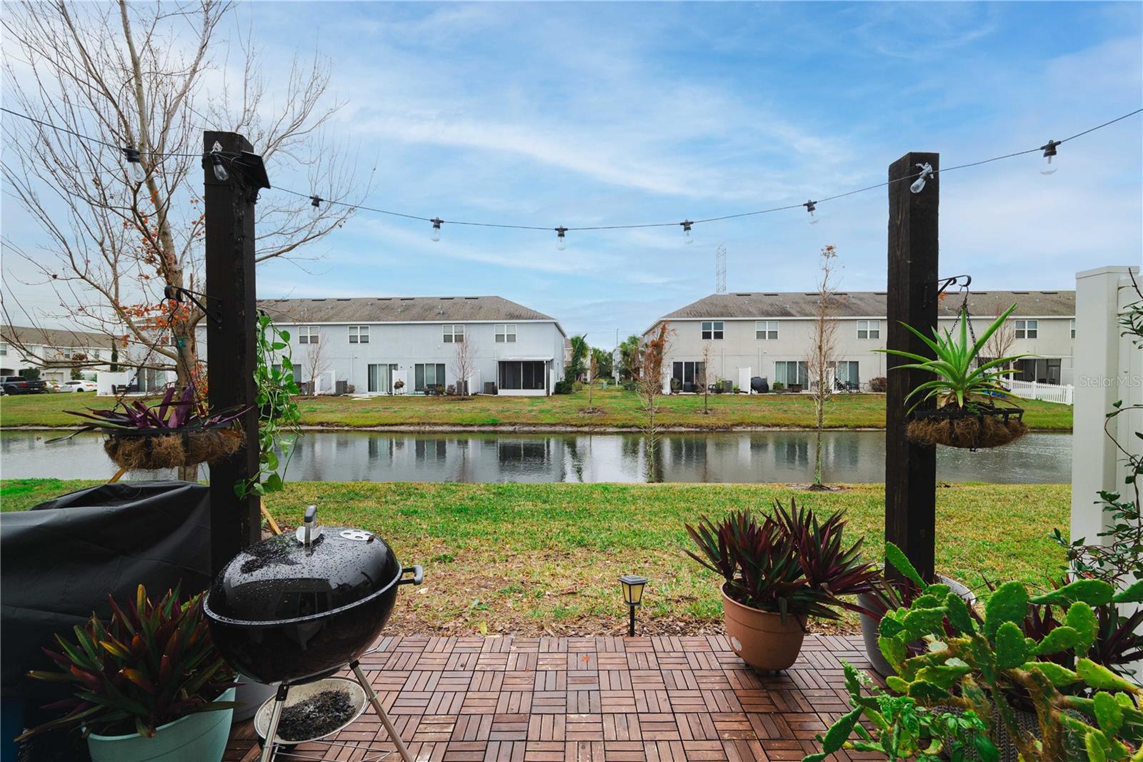 7016 SUMMER HOLLY PL