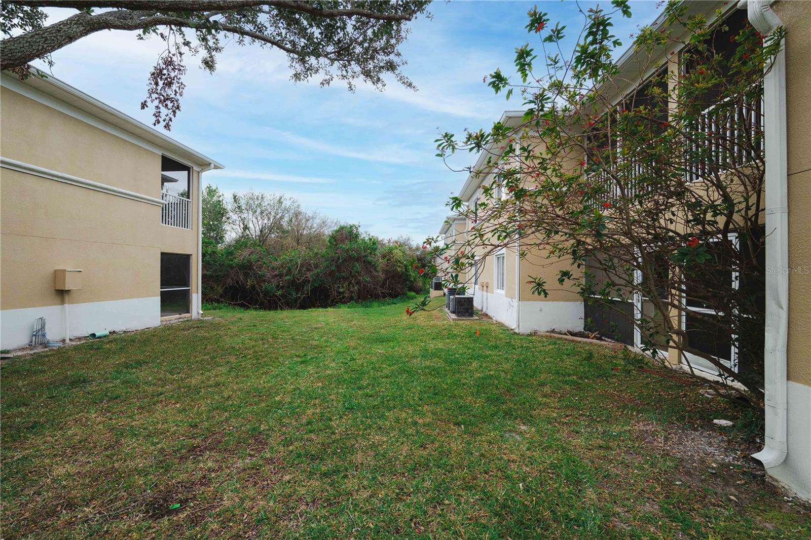 6434 CYPRESSDALE DR #102