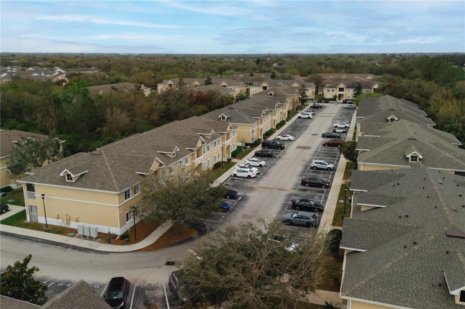 6434 CYPRESSDALE DR #102