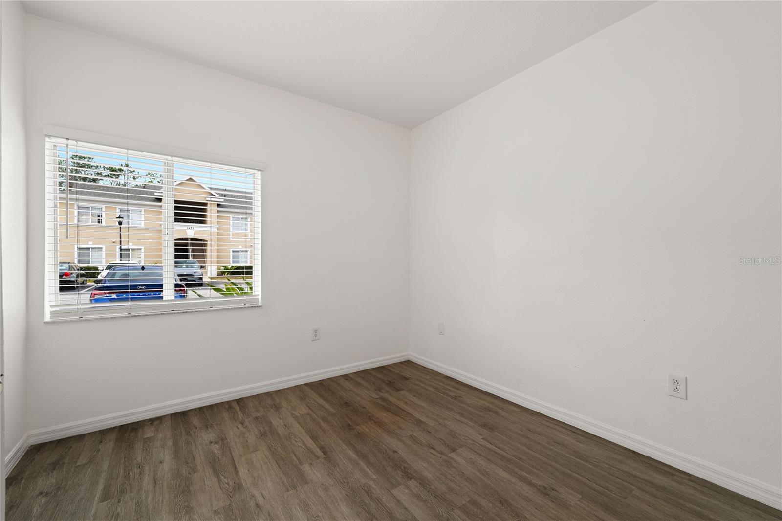 6434 CYPRESSDALE DR #102