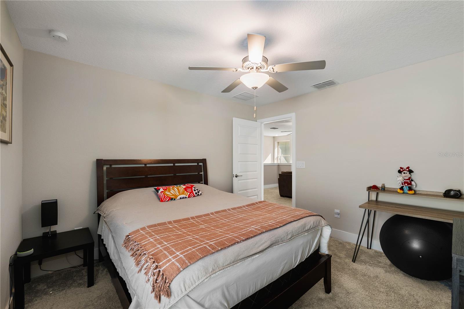 8609 WINNING FIELDS RD