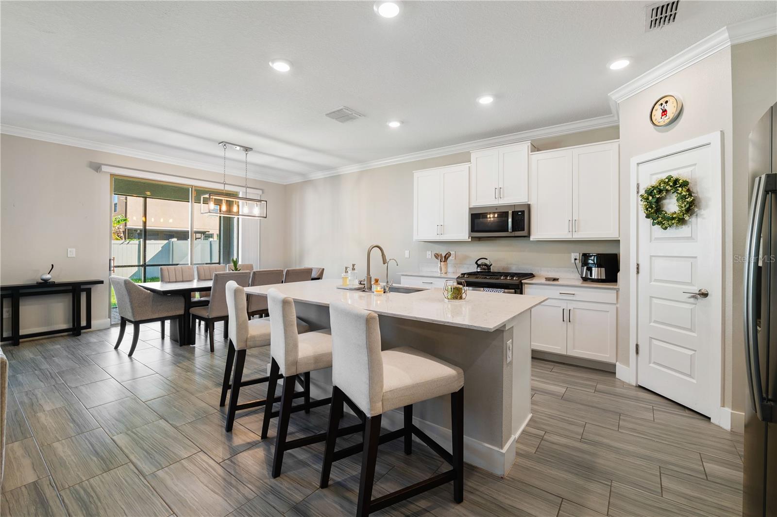 8609 WINNING FIELDS RD