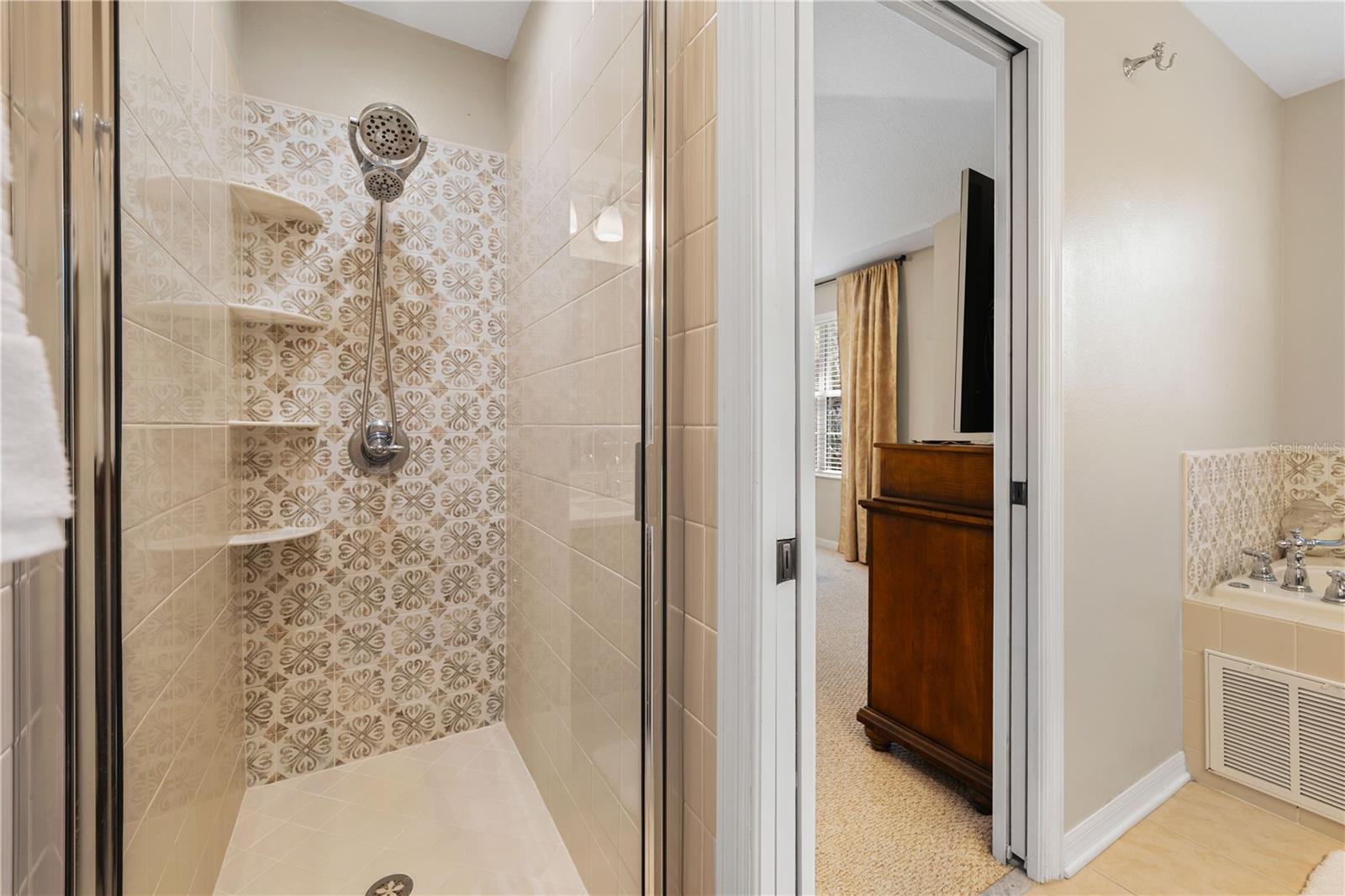 20039 HERITAGE POINT DR