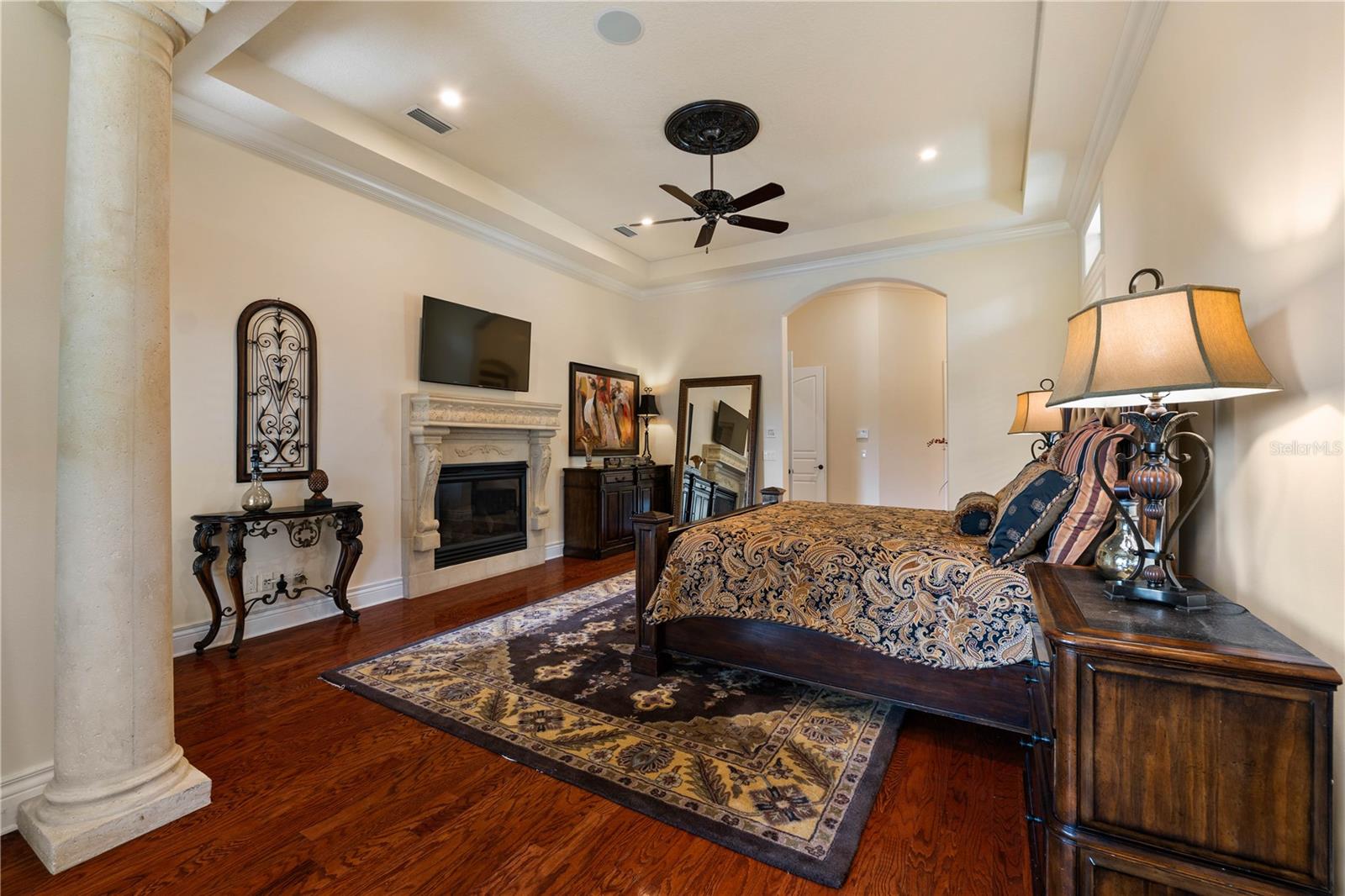 17201 BREEDERS CUP DR