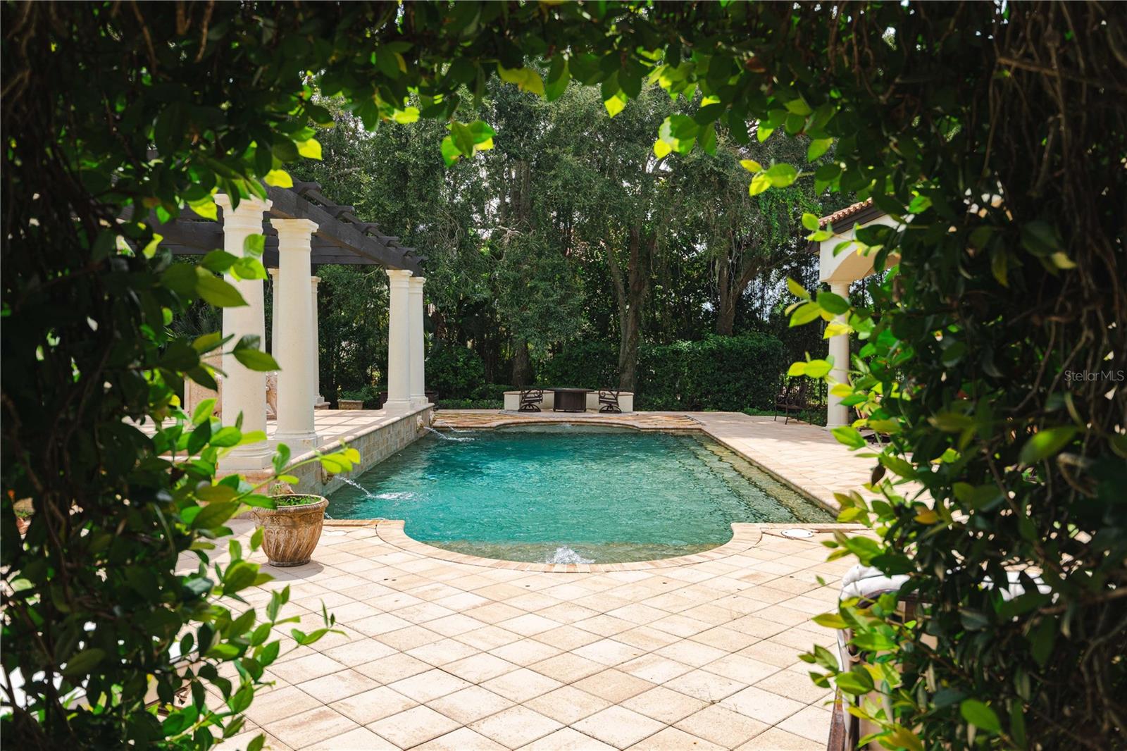 17201 BREEDERS CUP DR