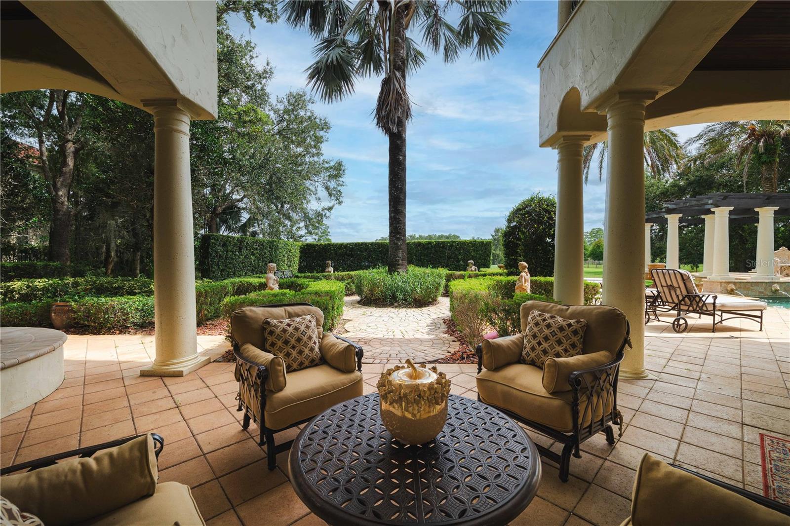 17201 BREEDERS CUP DR