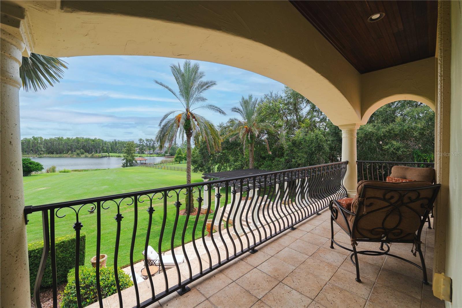 17201 BREEDERS CUP DR