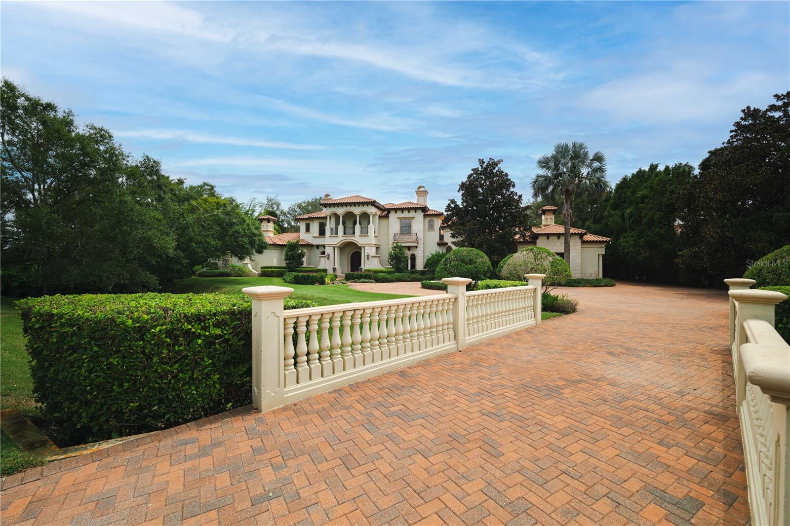 17201 BREEDERS CUP DR