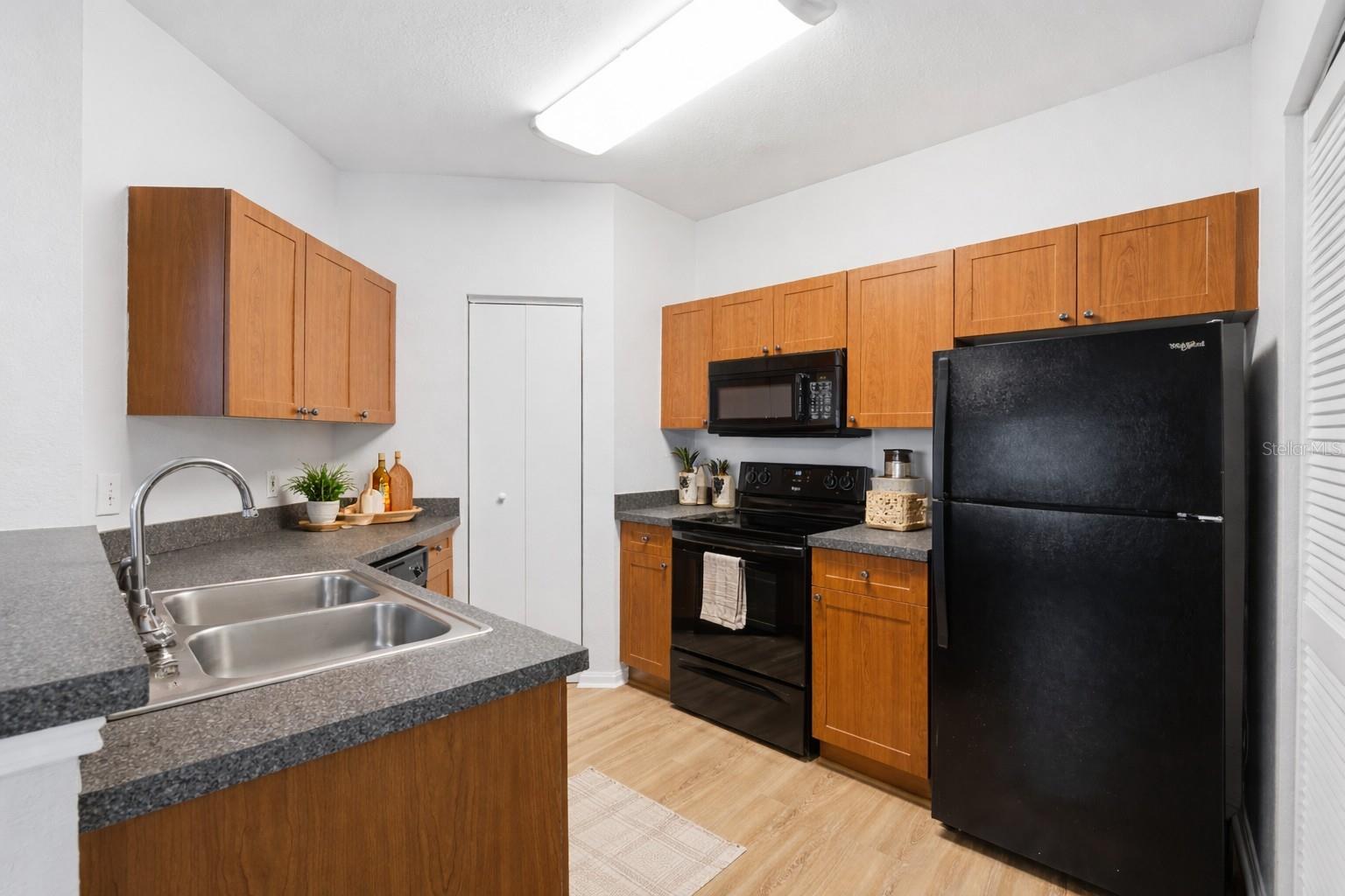 2171 PORTOFINO PL #7-2723