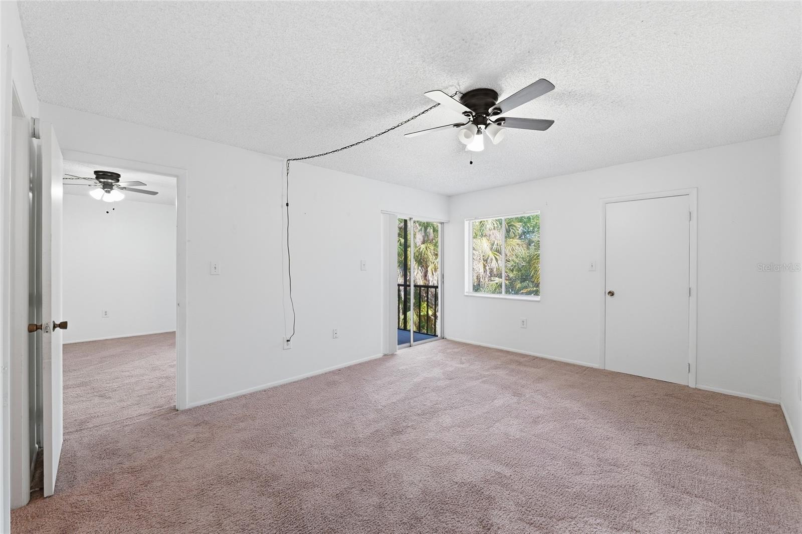 130 CYPRESS LN #130
